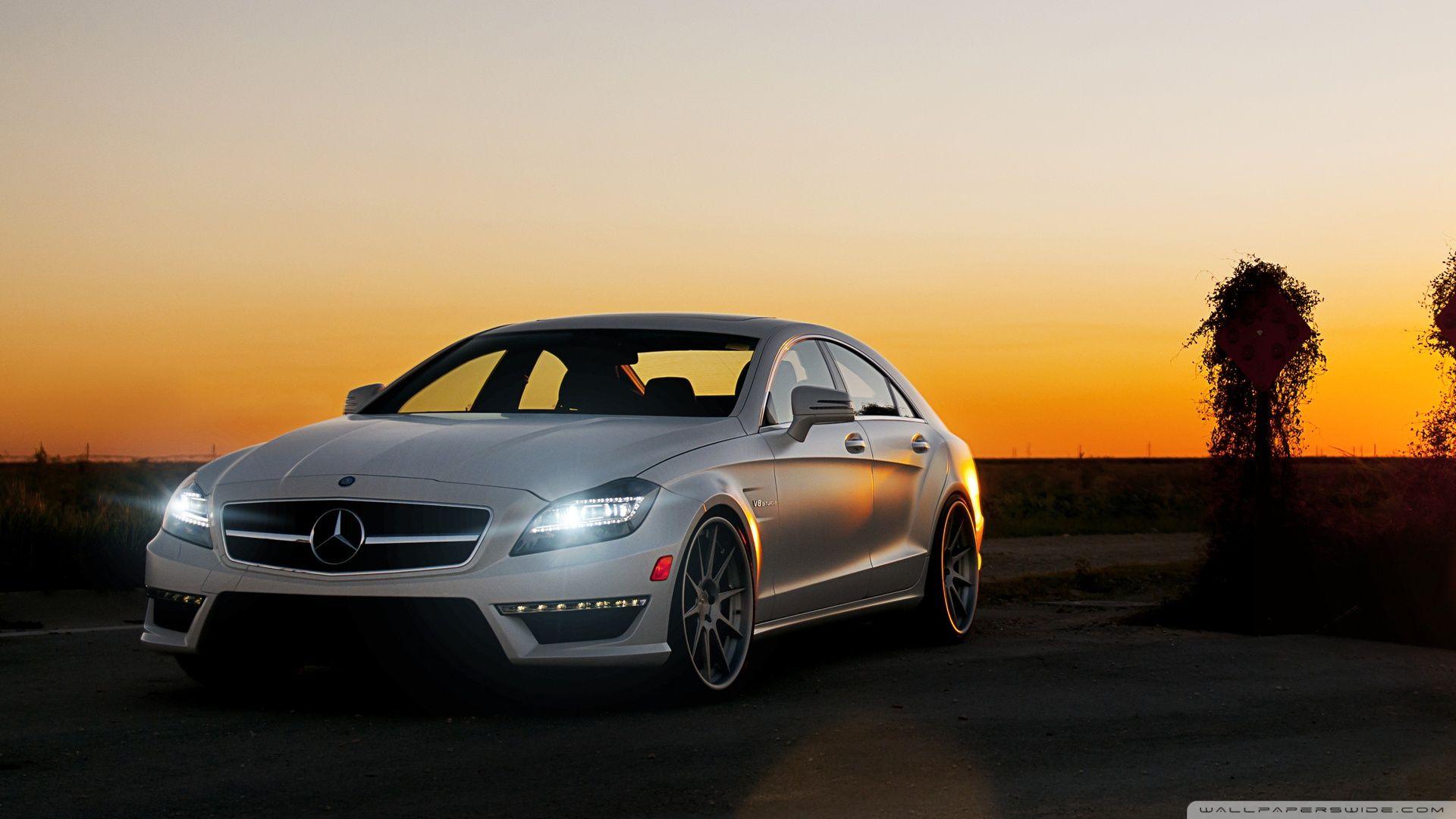 1920x1080 Luxury Cars Desktop Wallpaper