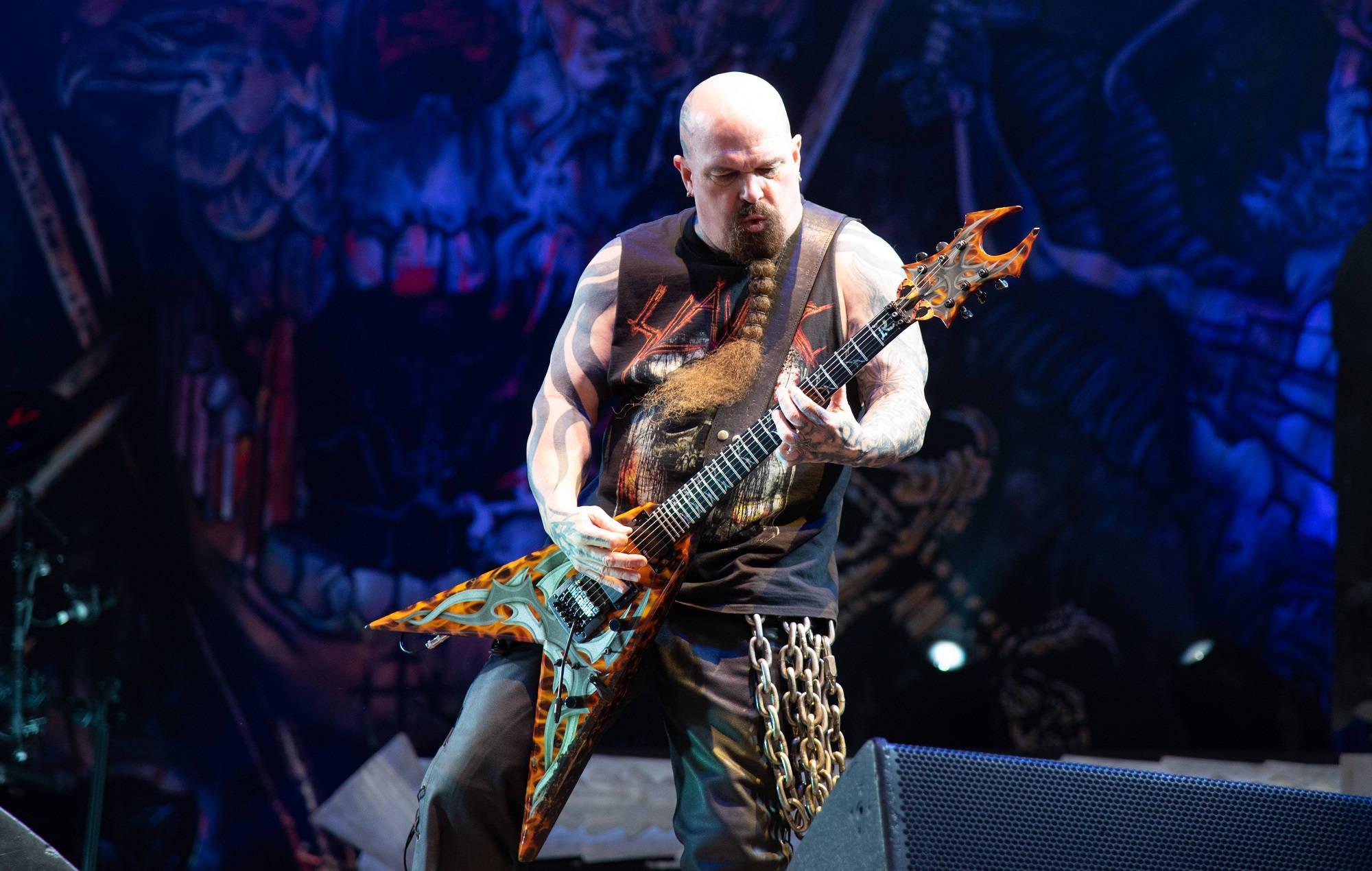 2000x1270 Download Slayer Guitar Player Kerry King Wallpaper