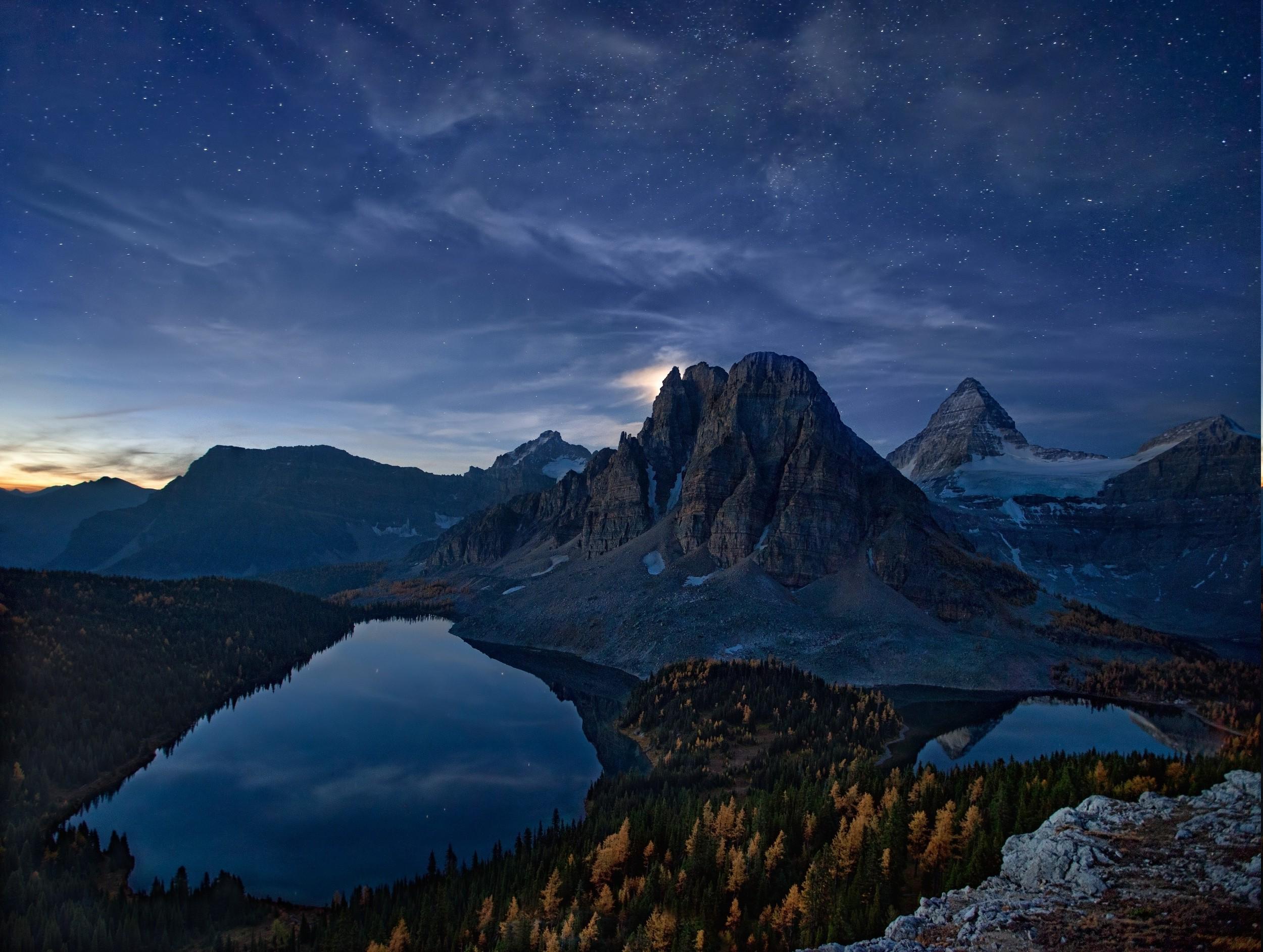 2500x1886 Canada, Starry Night, Mountain, Lake, Forest, Fall, Snowy Peak, Cliff, Nature, Water, Landscape Wallpaper HD / Desktop and Mobile Background