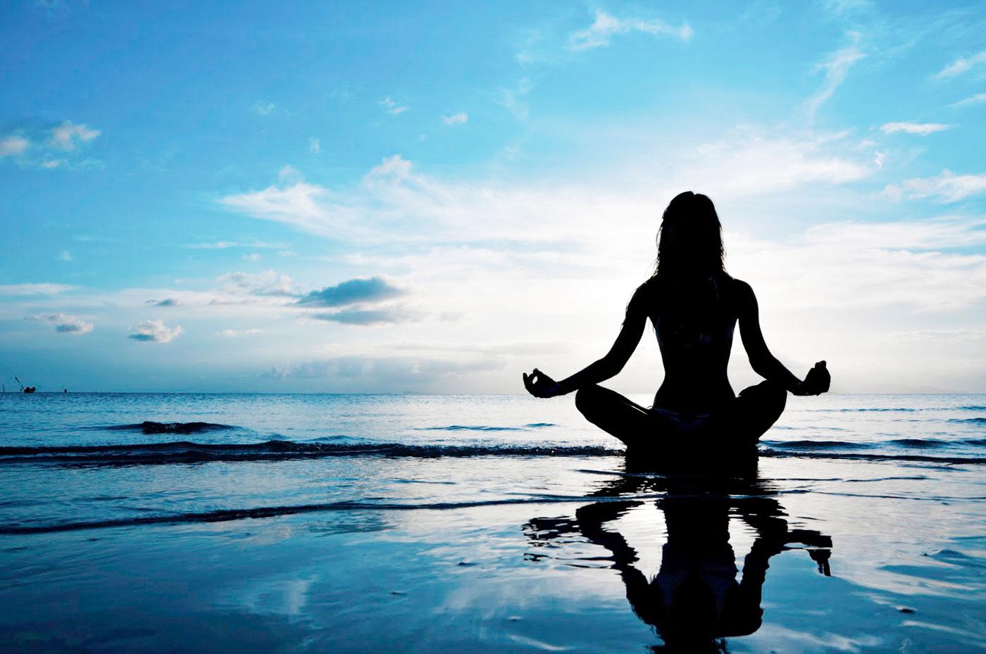 1400x929 Beach Yoga Meditation Wallpaper Sea
