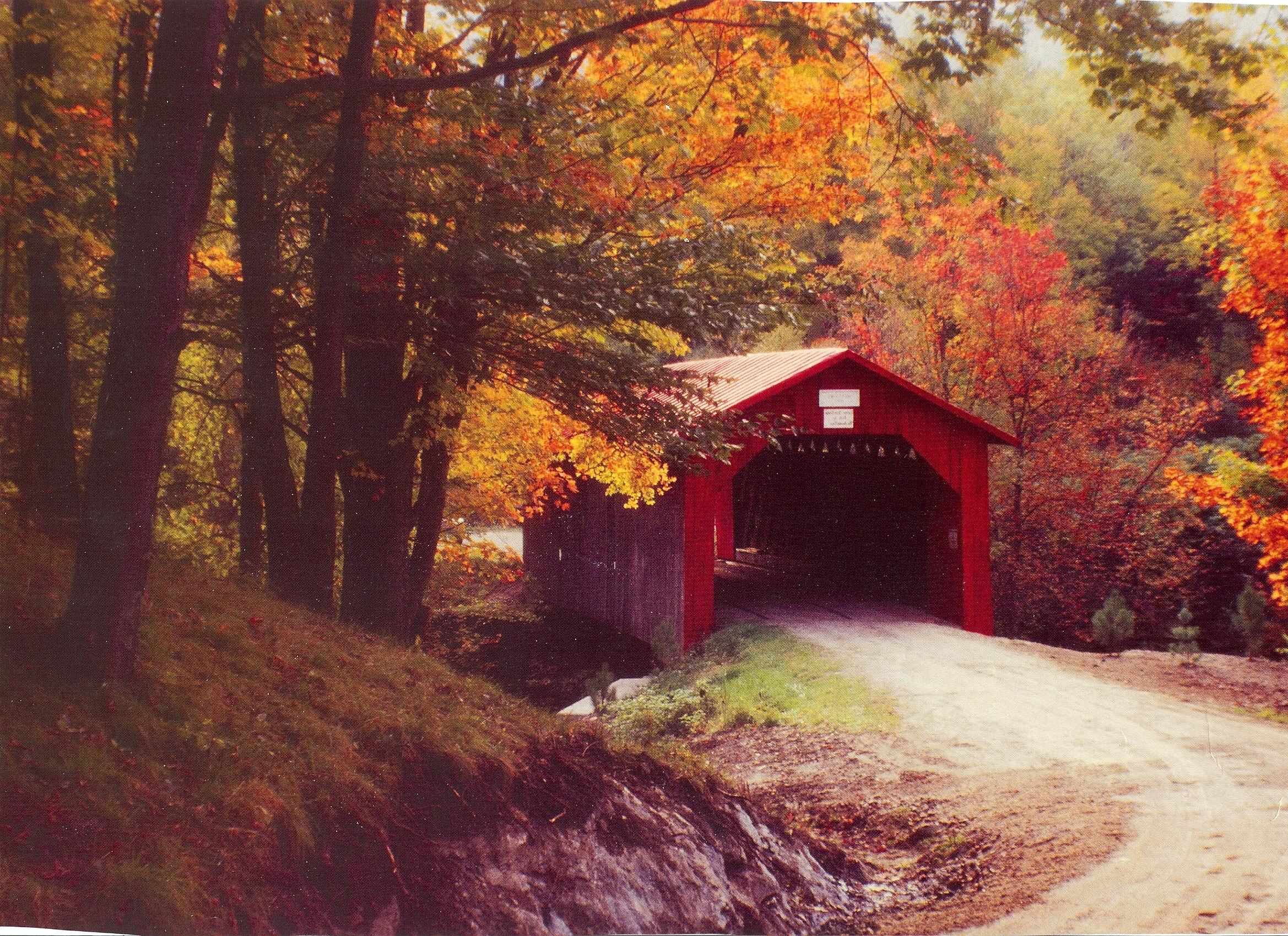 2338x1700 Covered Bridge In Autumn Wallpaper