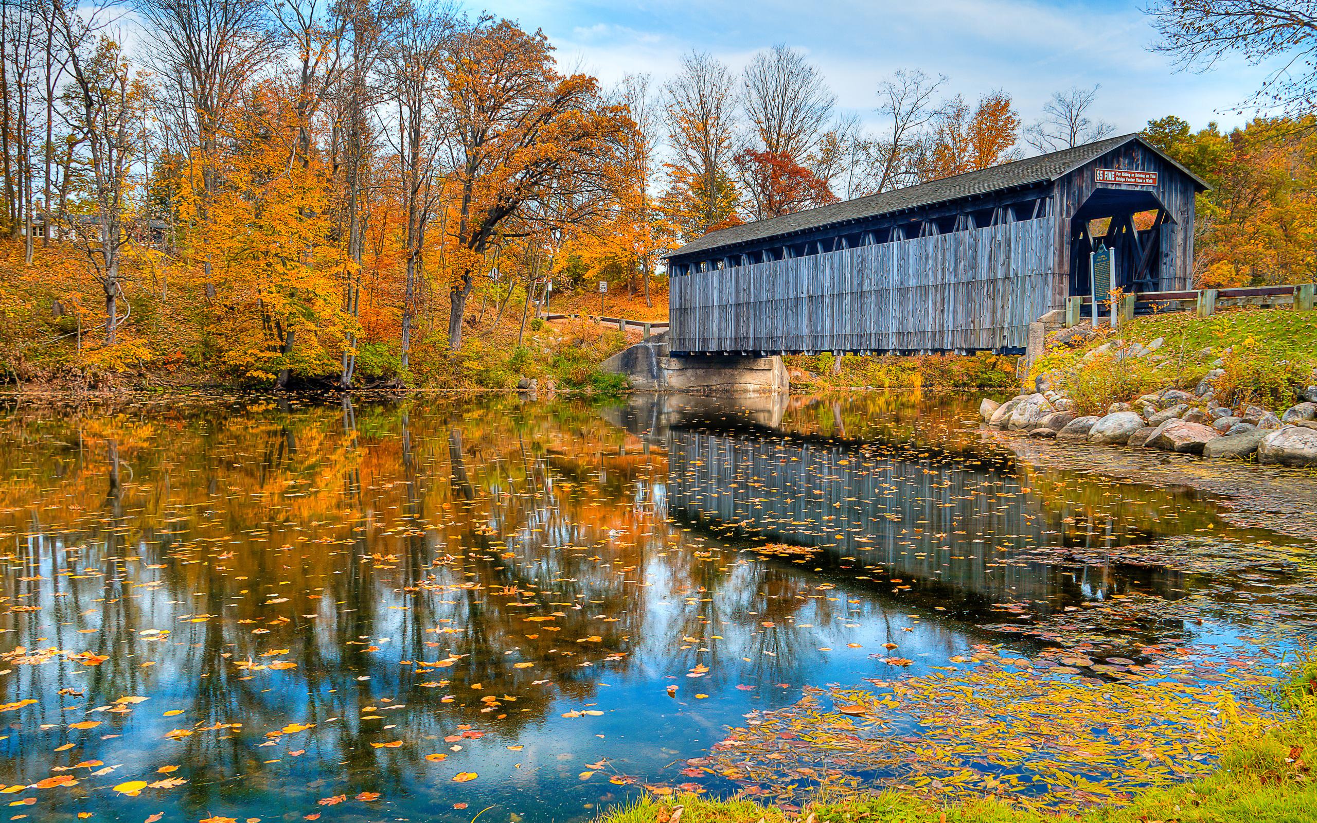 2560x1600 Covered Bridge HD Wallpaper