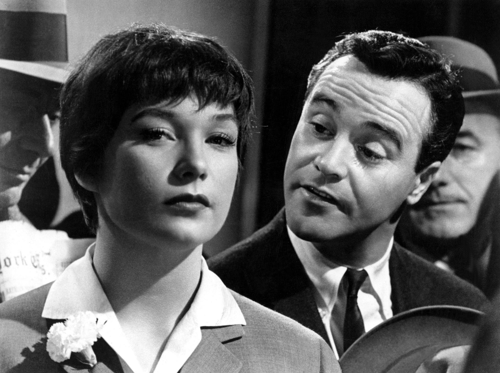 2048x1527 The Apartment (1960)