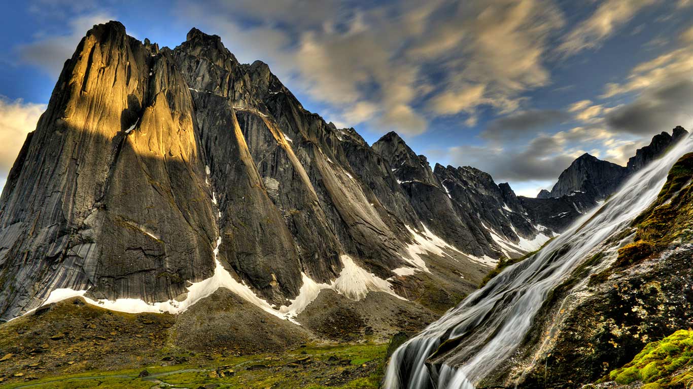 1366x768 Flowing glacial creek with Mount Harrison Smith in background, Cirque of Unclimbables, Nahanni National Park, Northwest Territories