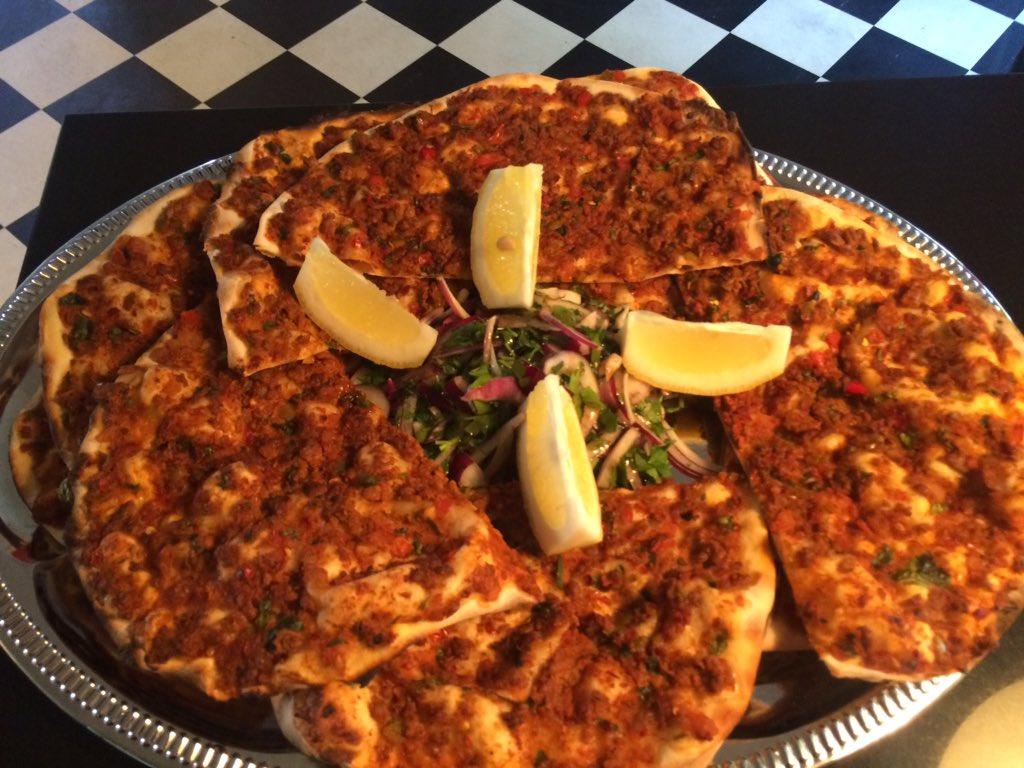 1024x768 KEBUB, the turkish pizza