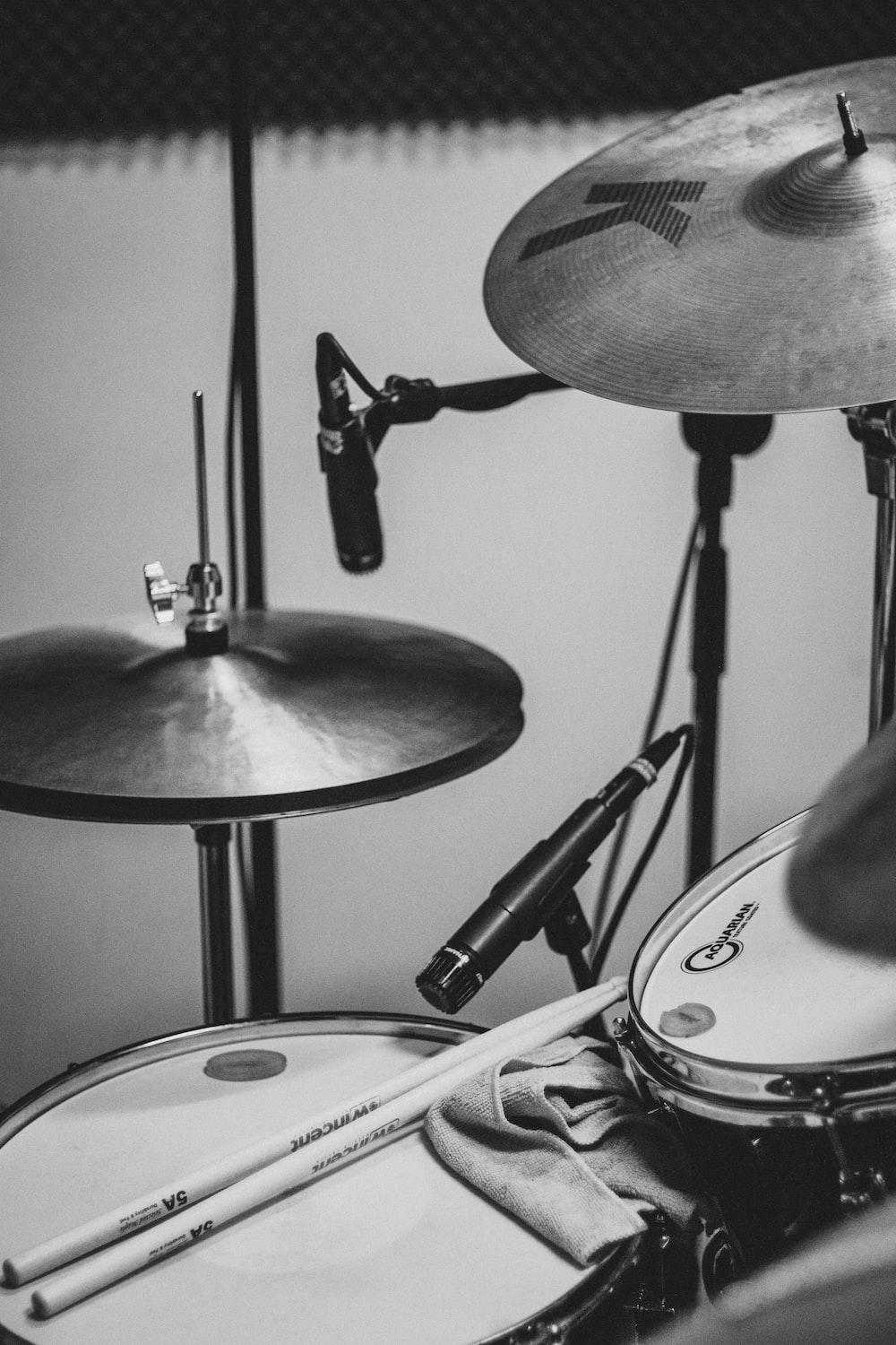 1000x1500 grayscale photo of drum kit photo