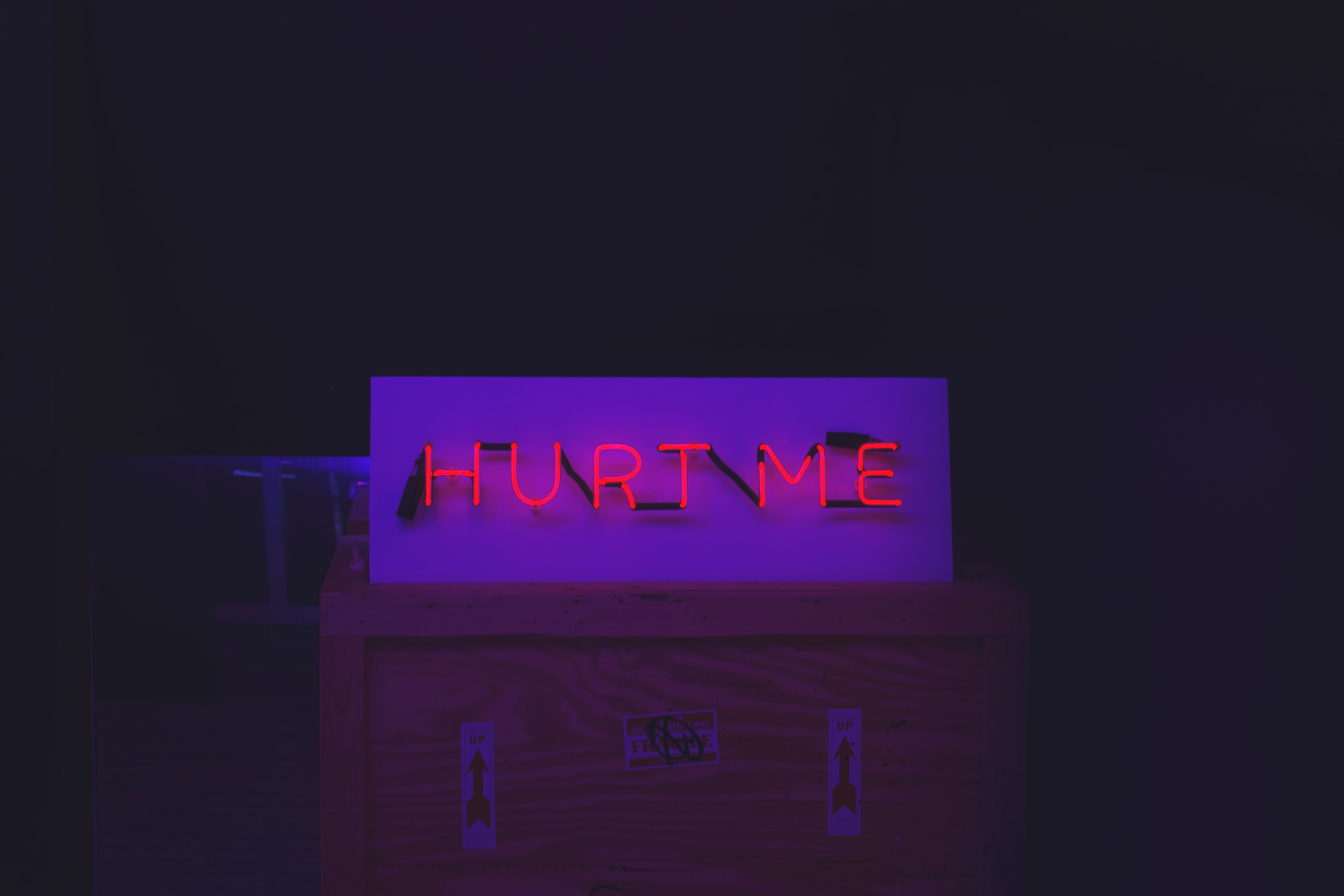 5850x3900 Aesthetic Neon Sign Wallpaper HD