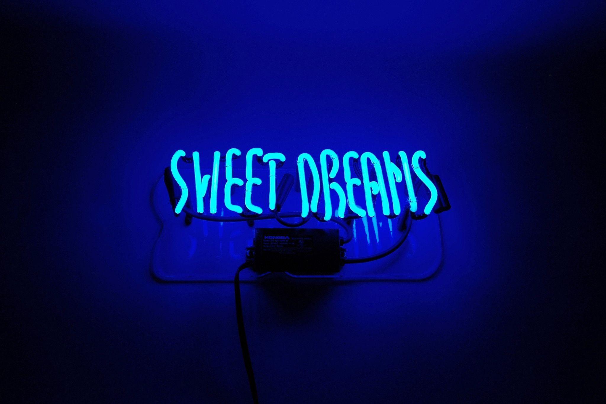 2048x1365 Aesthetic Neon Light Wallpaper HD