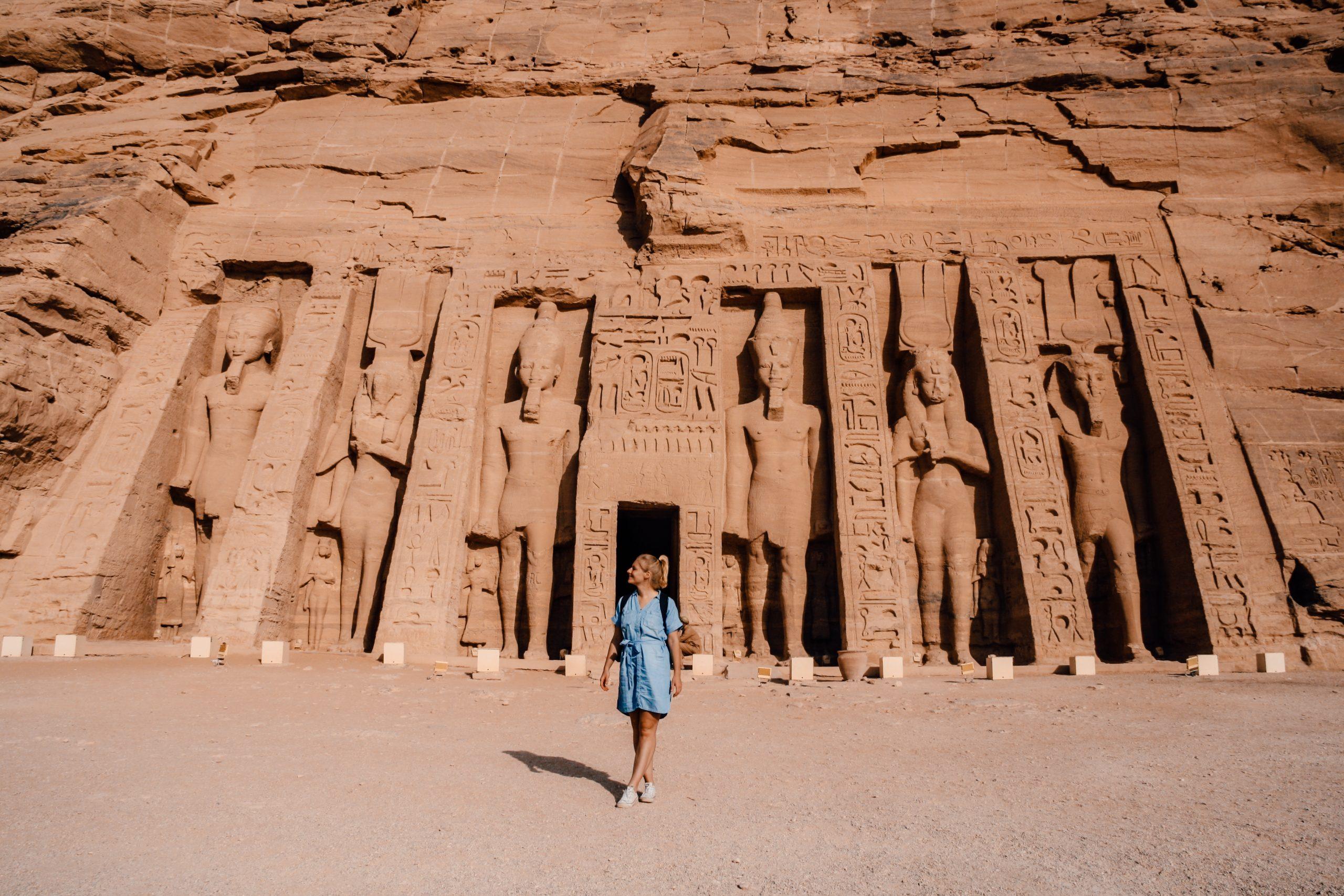 2560x1707 Temples of Abu Simbel: facts and practical tips Orange Backpack
