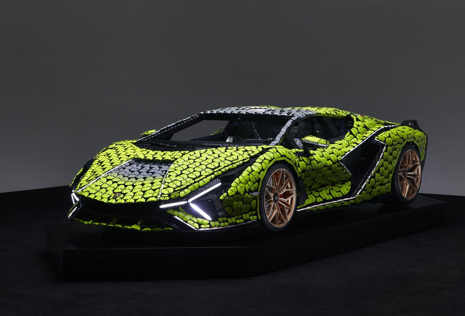 1600x1087 LEGO Technic Built A Life Size Lamborghini Sián FKP 37 Model