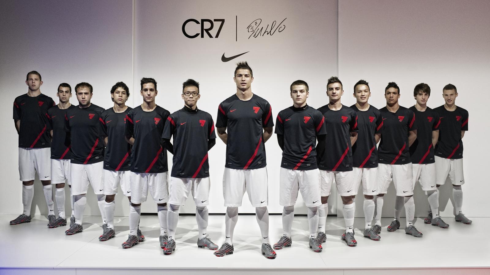 1600x900 Nike CR7 Galaxy Wallpaper