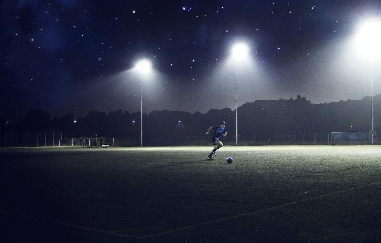 1332x850 Wallpaper Field, Night, Sport, Football, Cristiano Ronaldo, Football, Real Madrid, Real Madrid, Cristiano Ronaldo, Sport, Player, NIKE image for desktop, section спорт