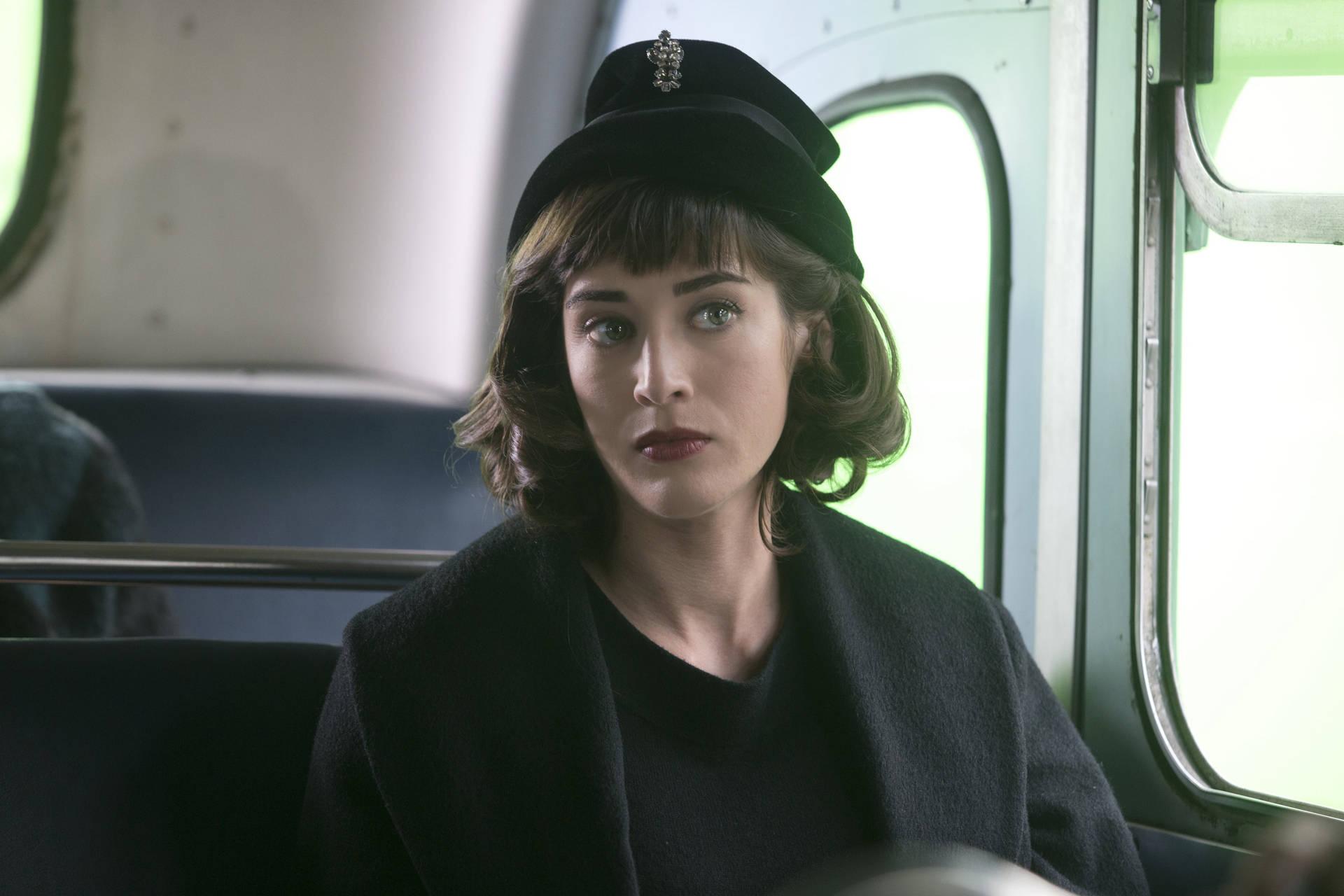 1920x1280 Download Lizzy Caplan On Das Boot Wallpaper