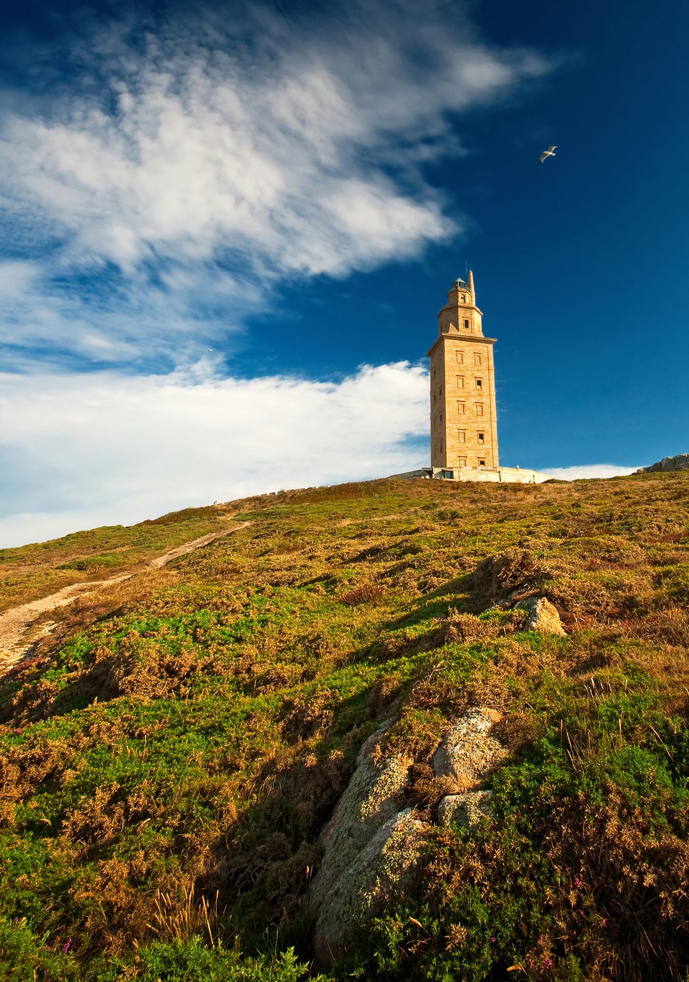 1404x2000 History of the Tower of Hercules