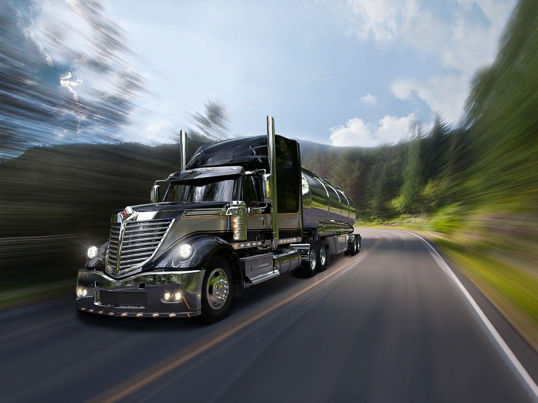 2048x1536 Semi Trucks Wallpaper