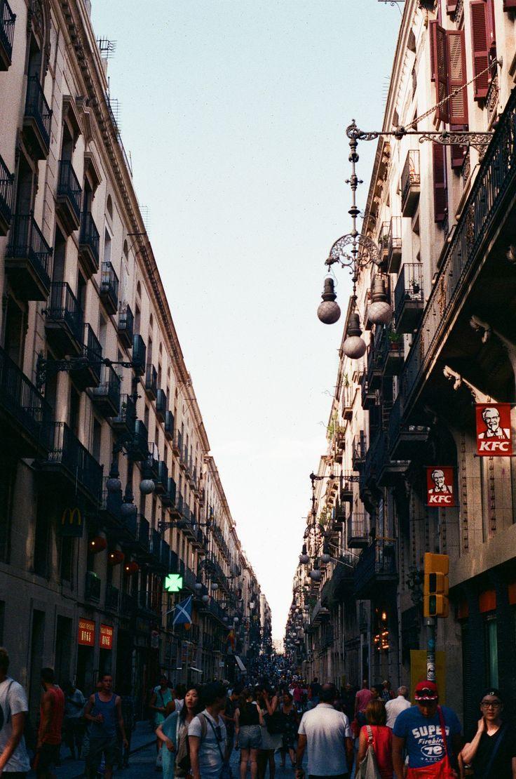 736x1110 Barcelona. 35mm Film Photography
