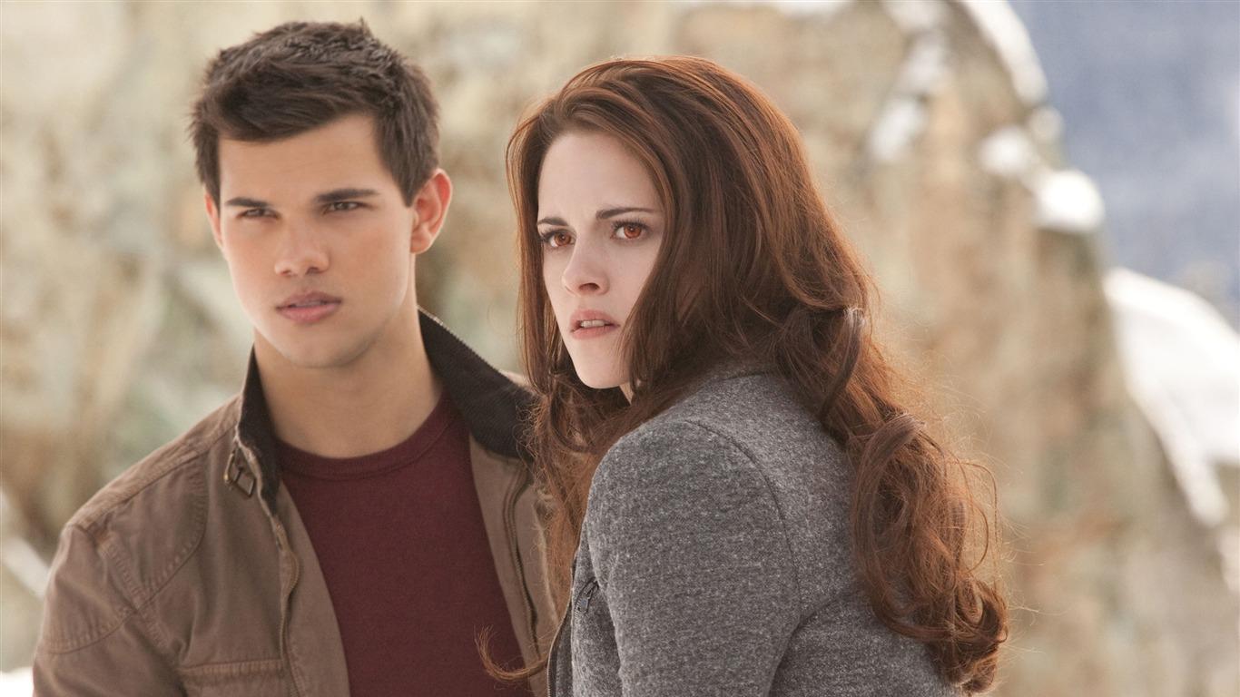 1366x768 The Twilight Saga Breaking Dawn Movie HD Desktop Wallpaper 09
