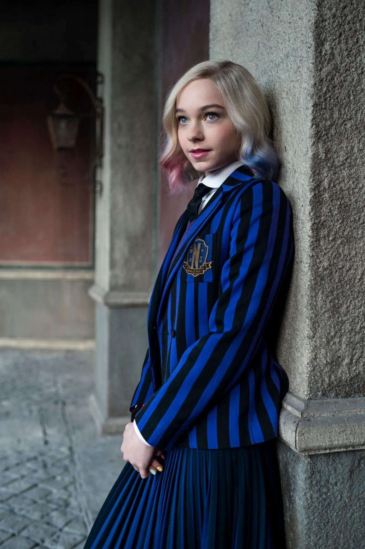 1280x1925 Emma Myers Style, Clothes, Outfits and Fashion • CelebMafia
