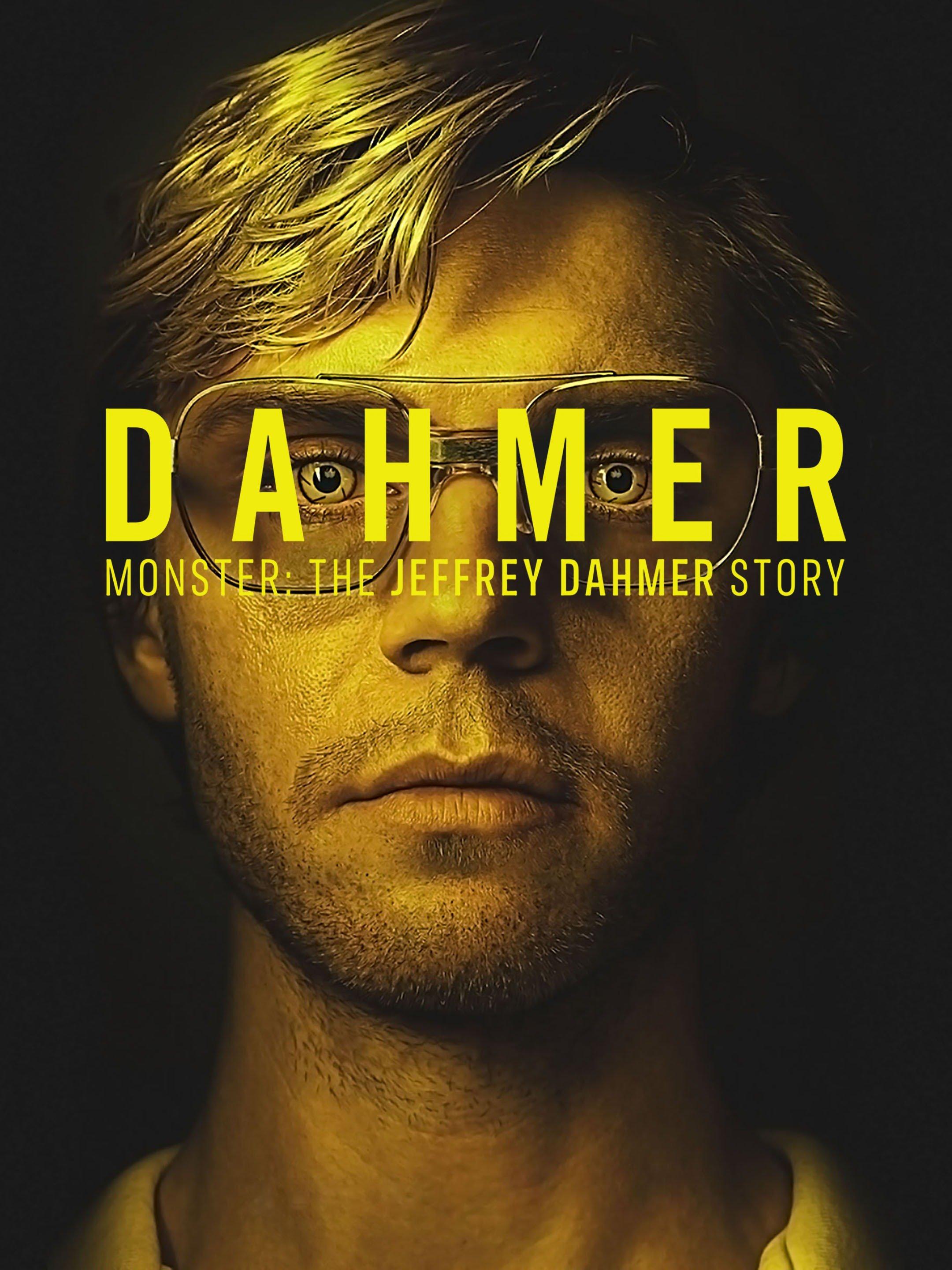 2160x2880 Monster: The Jeffrey Dahmer Story: Limited Series