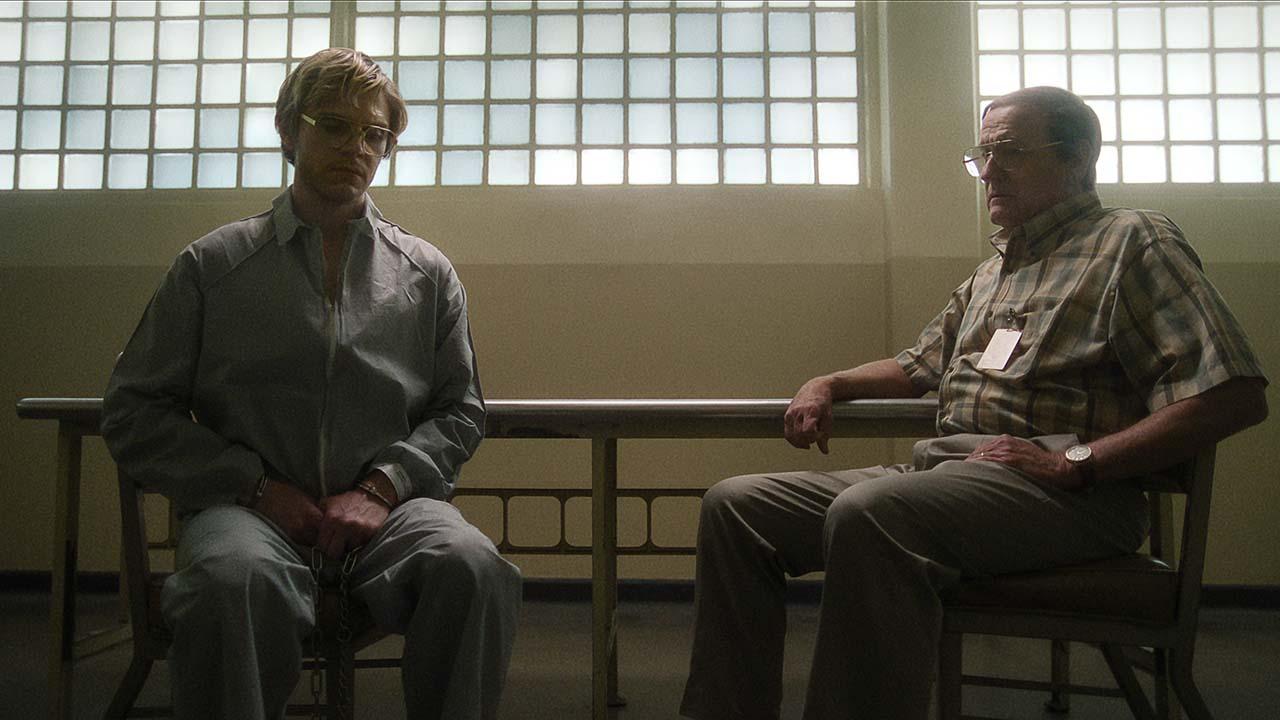 1280x720 Monster: The Jeffrey Dahmer Story wrongly humanizes a killer