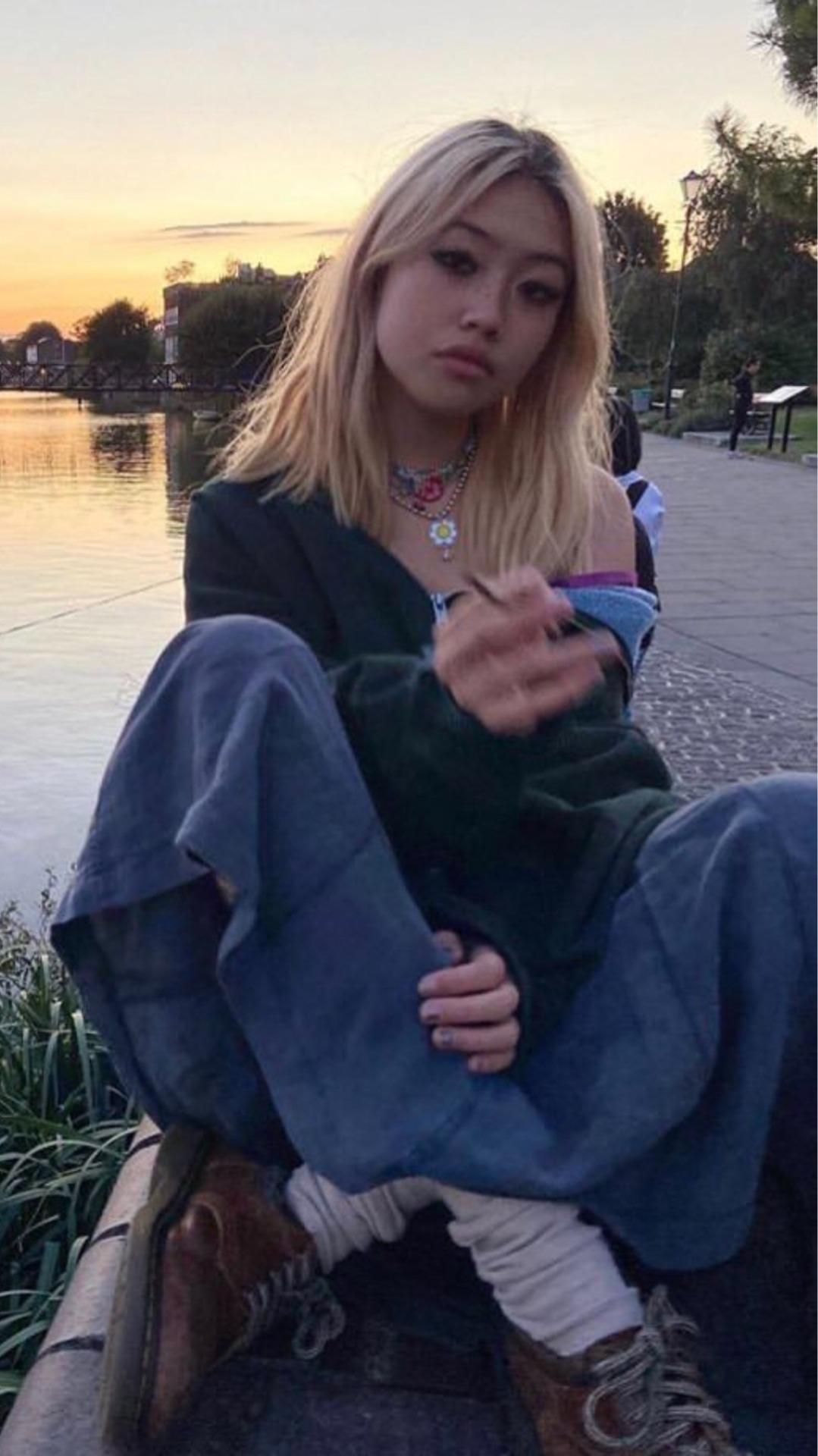 Beabadoobee Wallpapers Top Free Beabadoobee Backgrounds WallpaperAccess