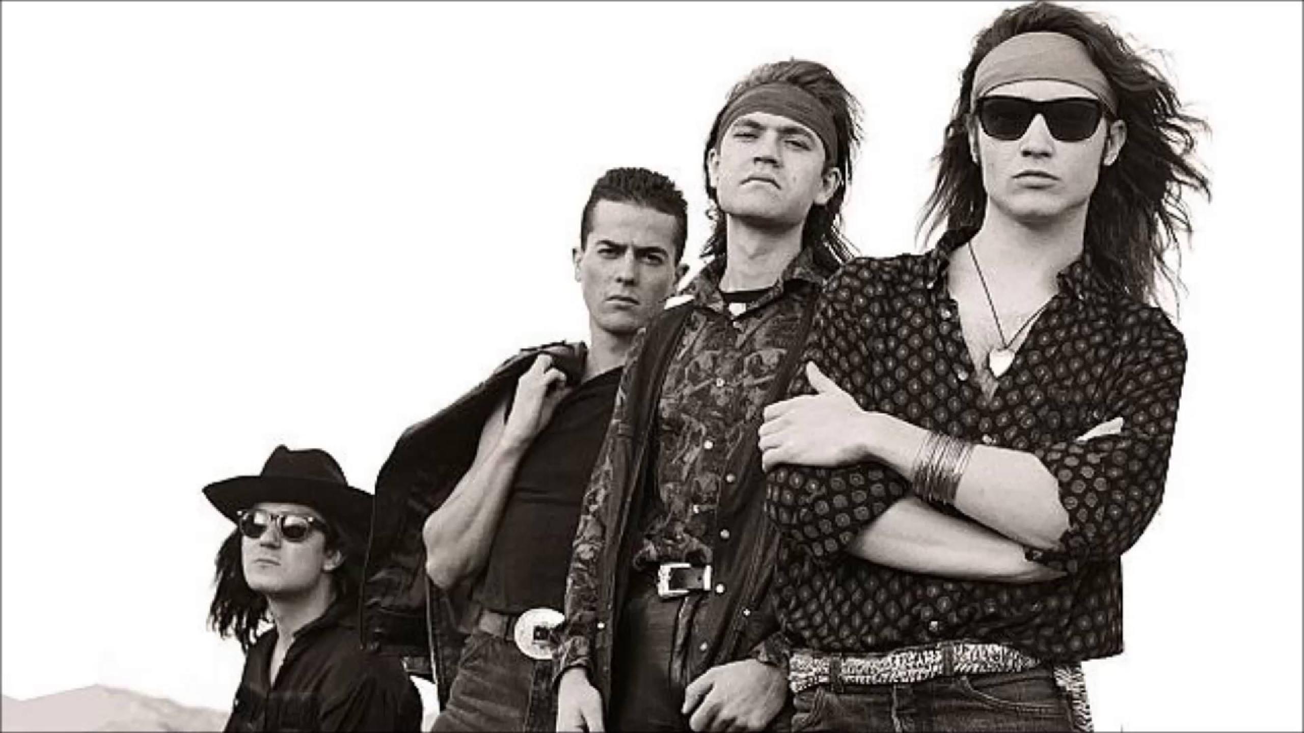 2560x1440 Héroes Del Silencio Wallpaper