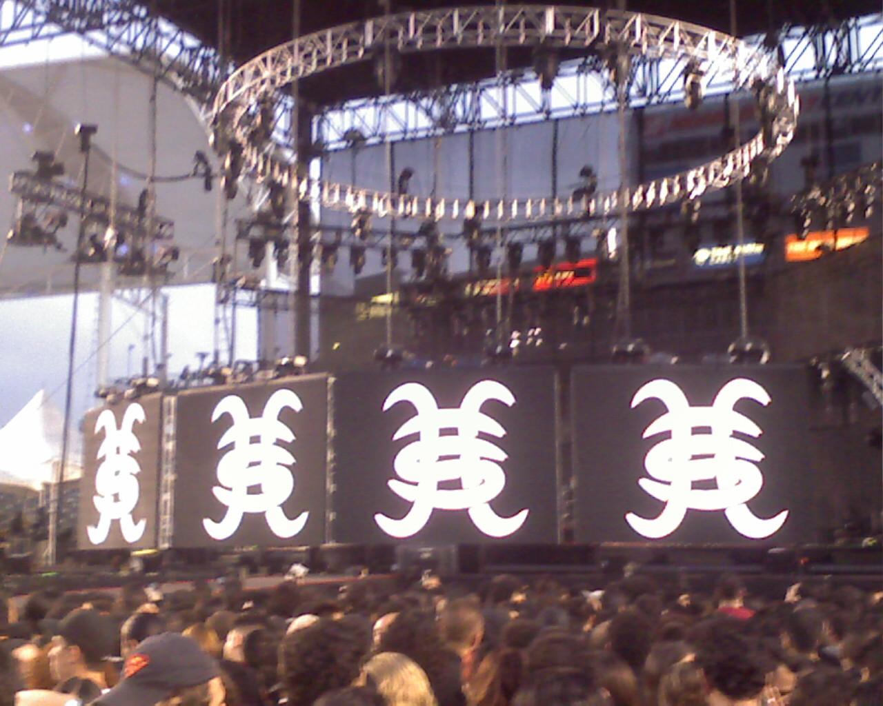 1280x1024 Anagrama Héroes en