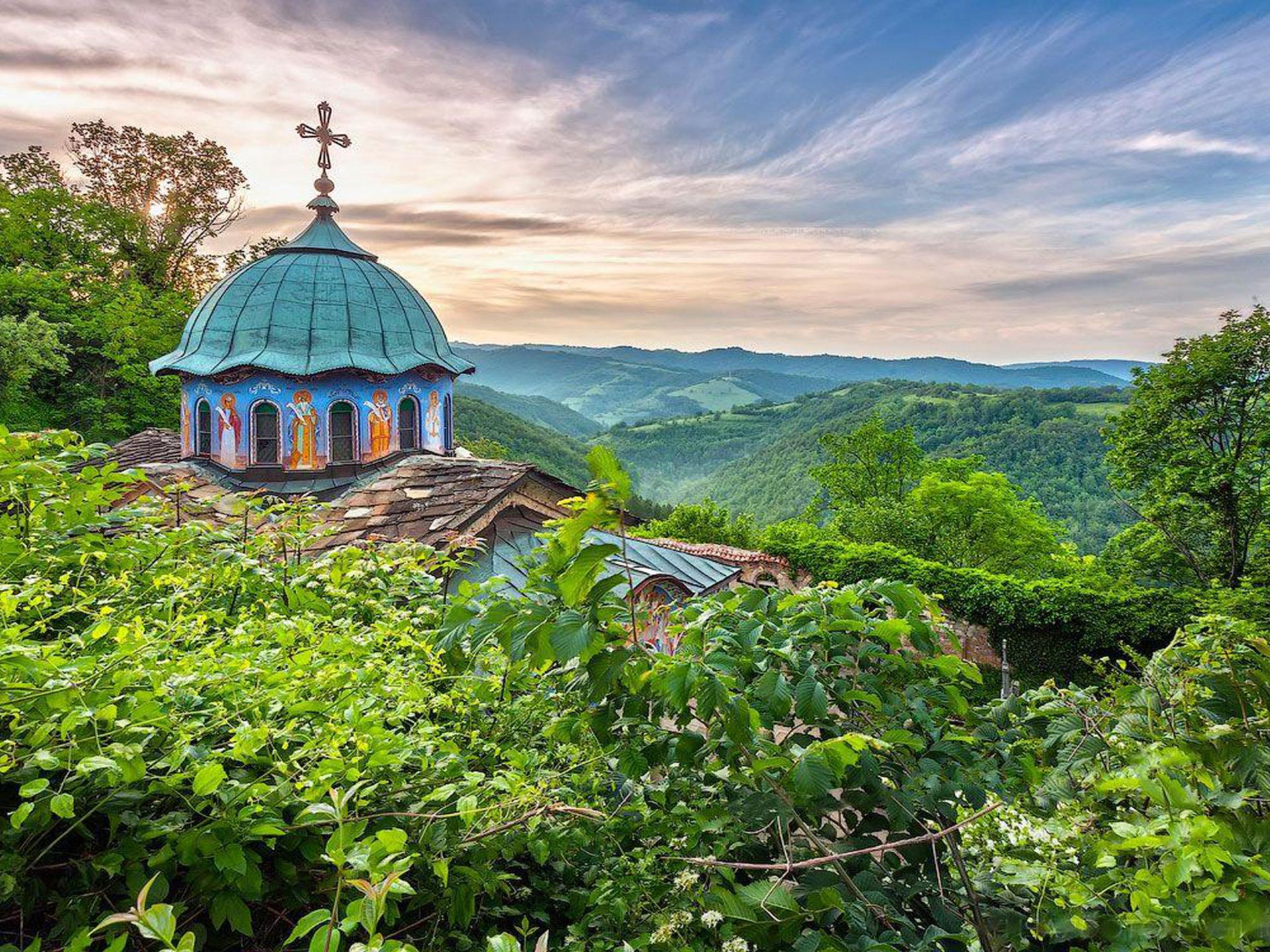 1920x1440 Sokolski Monastery Bulgaria Church Forest HD Wallpaper 1807884 :
