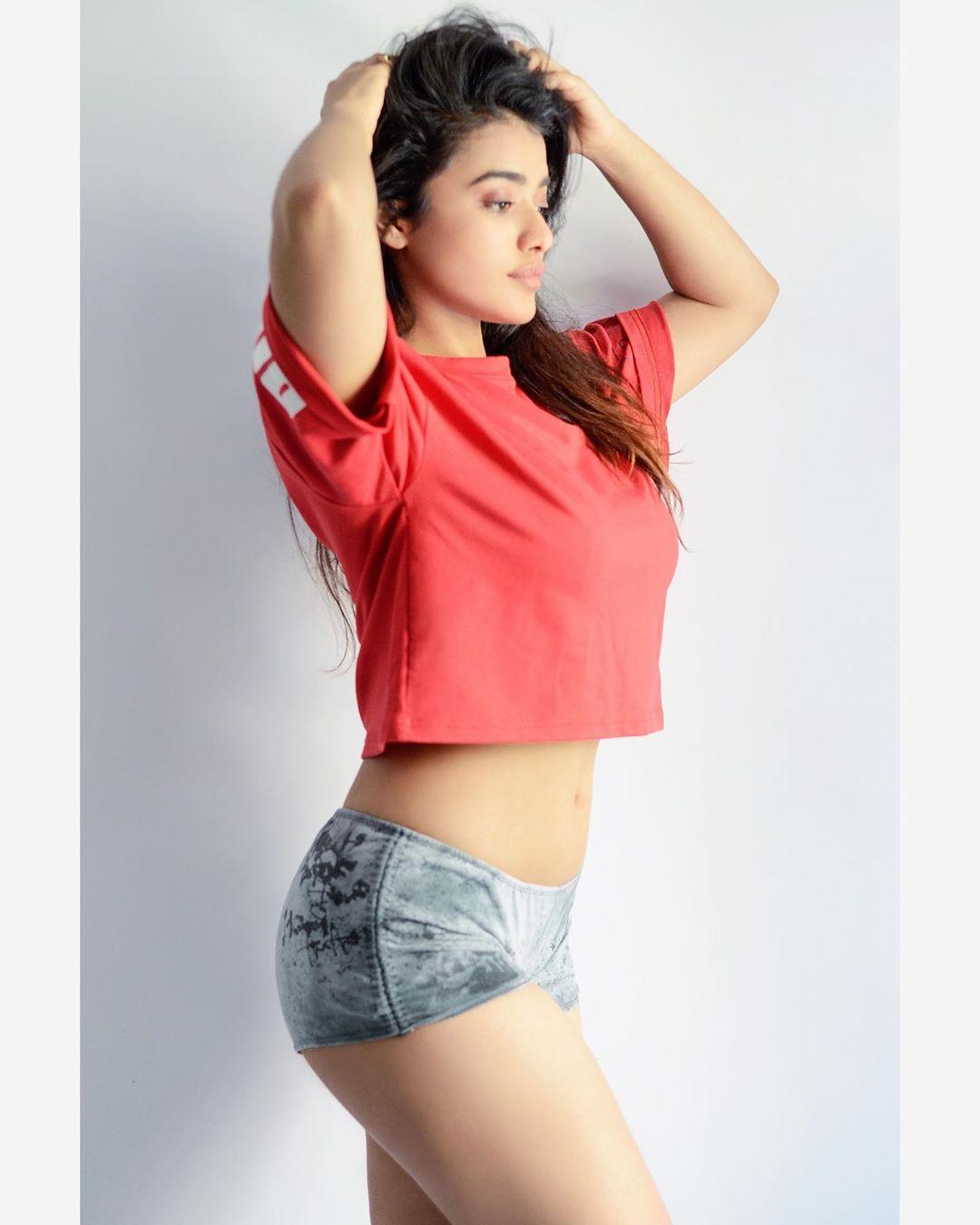 1080x1350 Ketika Sharma Latest Pics. Ketika Sharma Latest Gallery