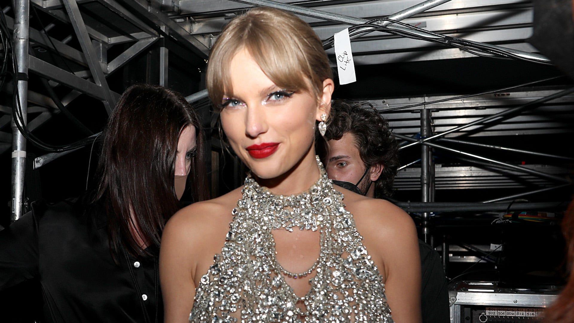 1920x1080 Decoding Taylor Swift's 'Midnights' album announce