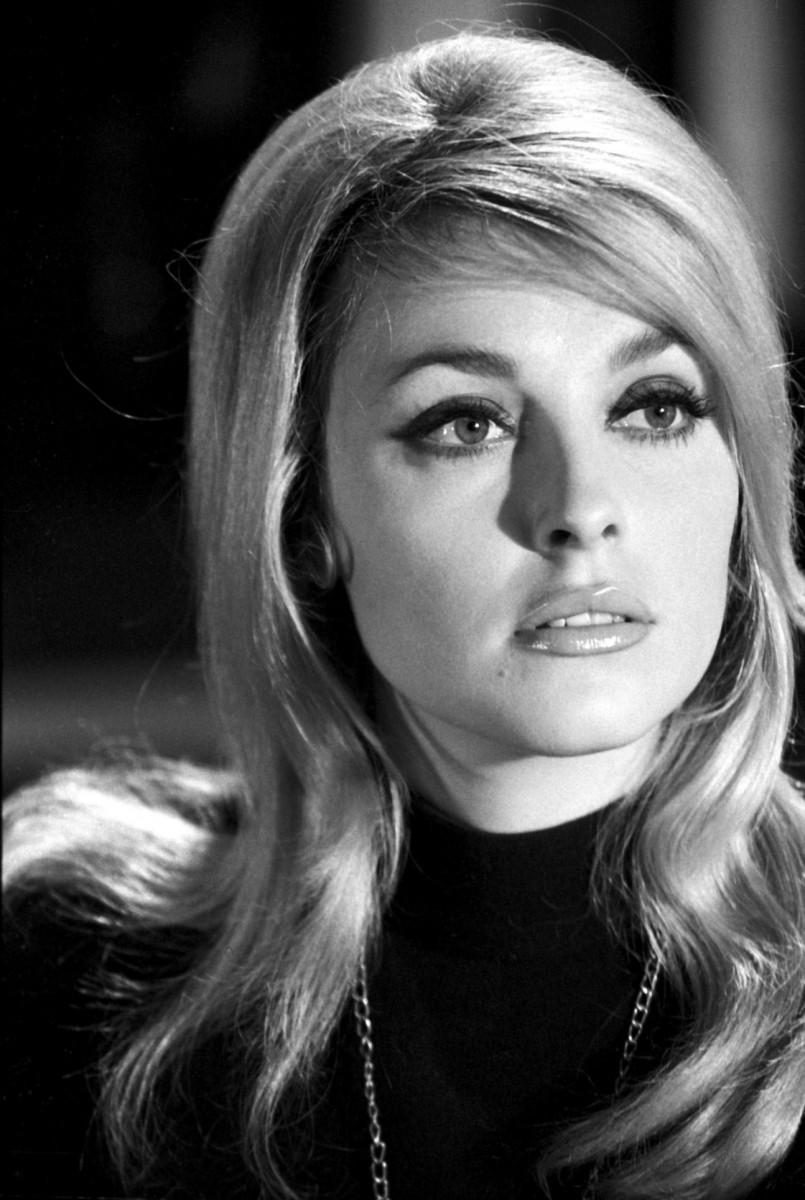 805x1200 Sharon Tate wallpaper