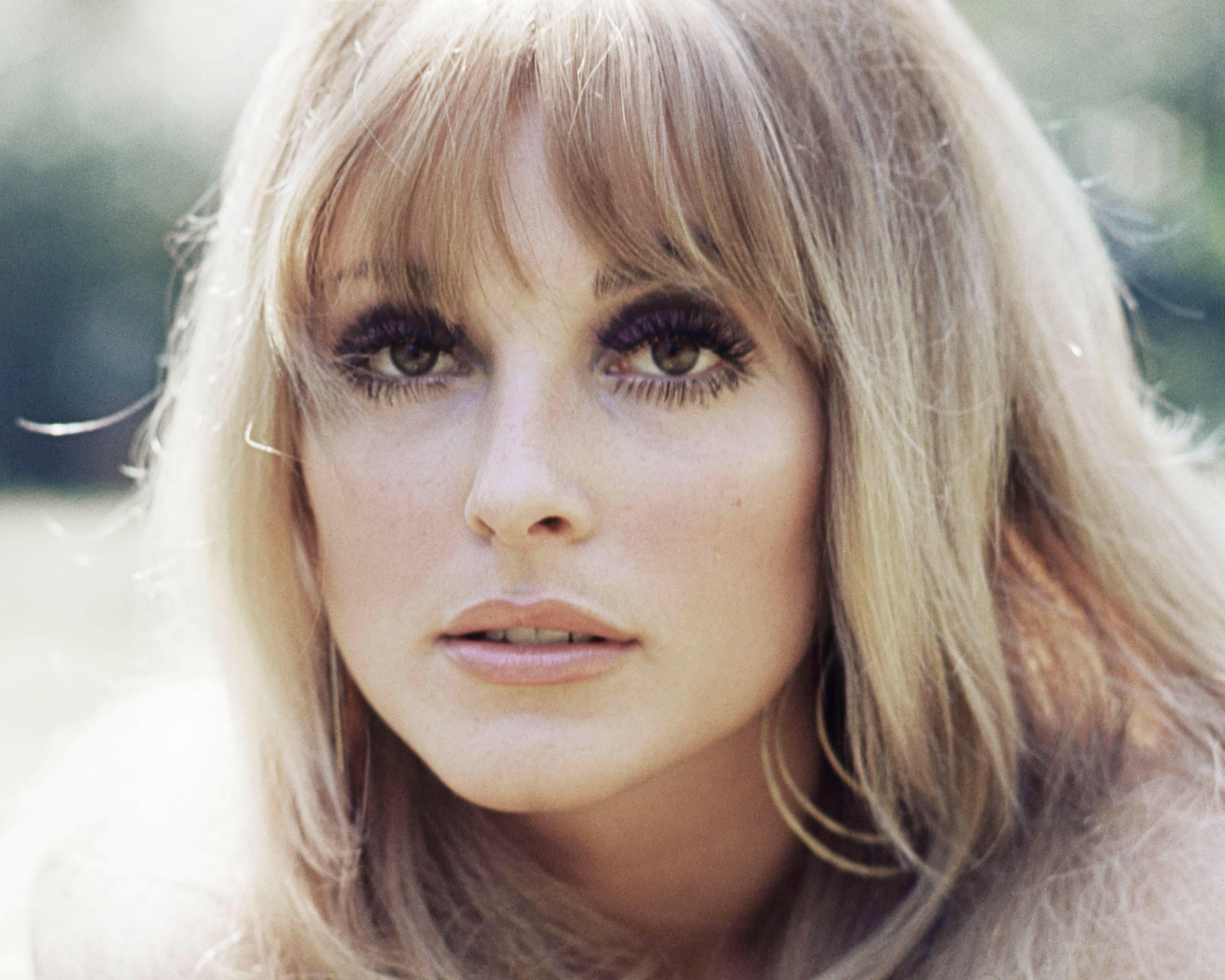 3000x2400 Sharon Tate's magnetic beauty in 15 vintage photographs