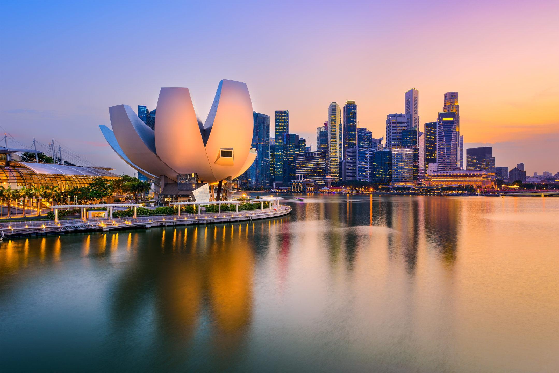2158x1440 City Skylines Wallpaper
