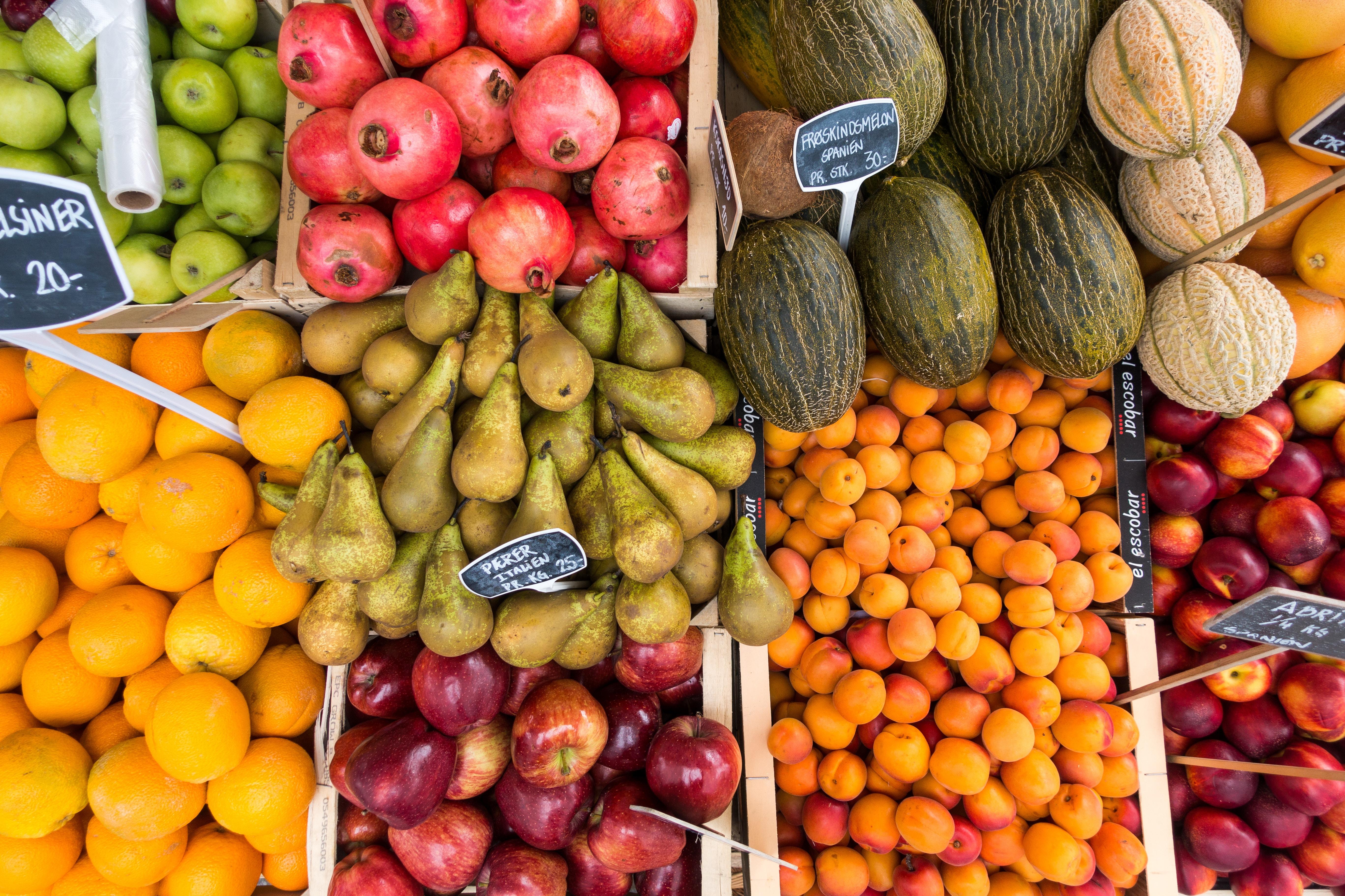 5472x3648 3264x2176 Red, Market, Fig, Fruits, Vegetable, Fresh Fruit, Fruit Market, Berry, Punnet, Farmers Market, Vegetable Market, Fruit, Strawberry, Marketplace, Green, Yellow Green, Blue, Box, Free Picture, Market Stall, Fruit Farm
