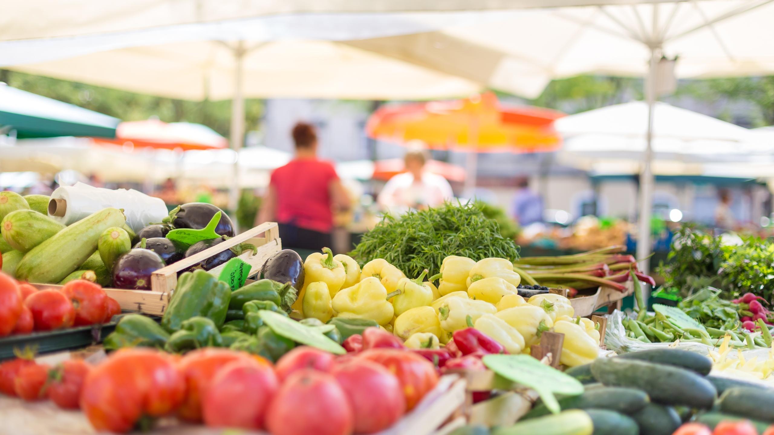 2560x1440 Where to find the Red Stick Farmers Market every week