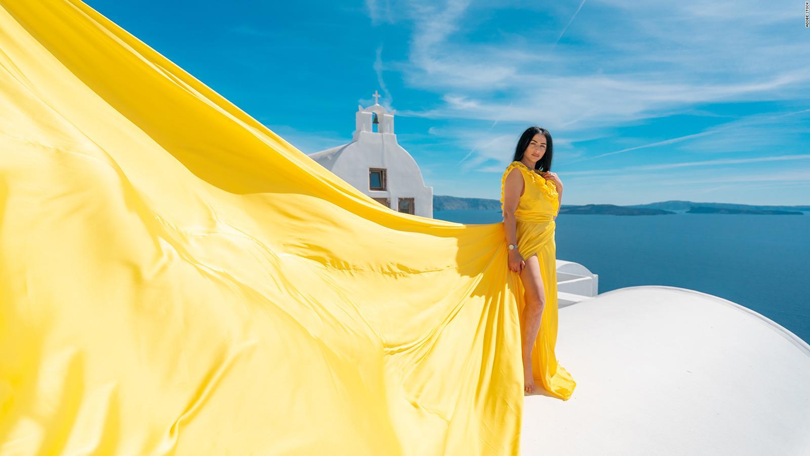 1600x900 How 'flying dress' photo became so popular on social media