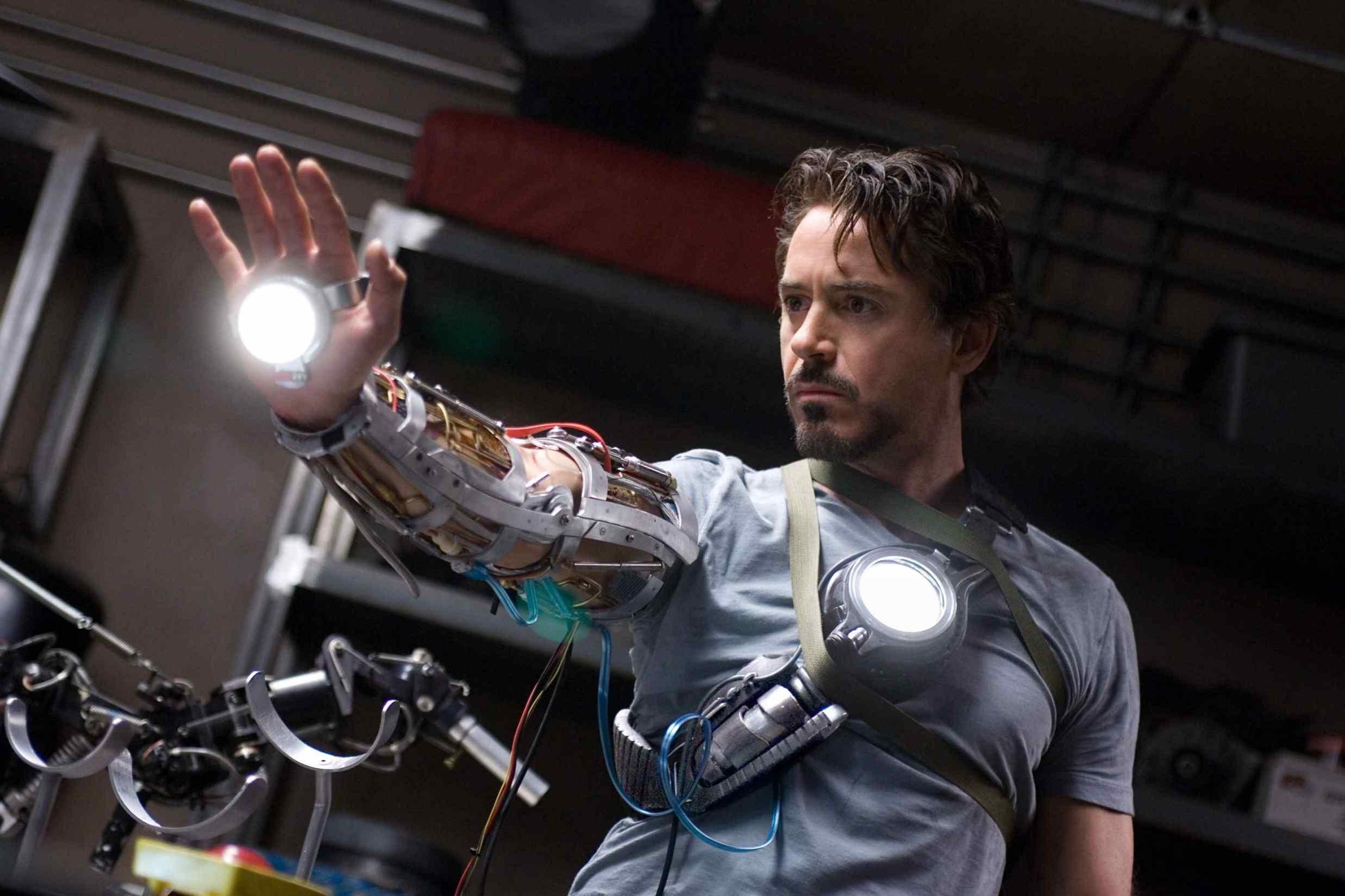 2475x1650 Tony Stark Wallpaper