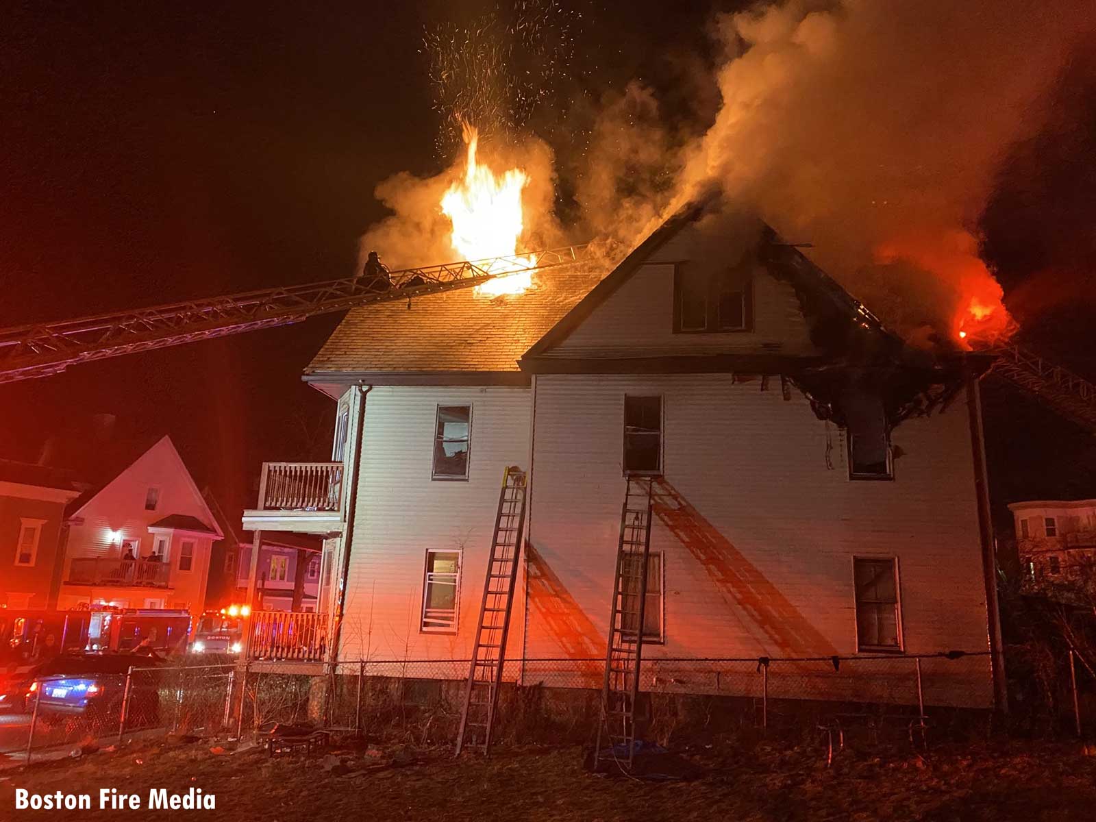 1600x1200 Photos: Boston Firefighters Battle Dorchester Fires Engineering: Firefighter Training and Fire Service News, Rescue