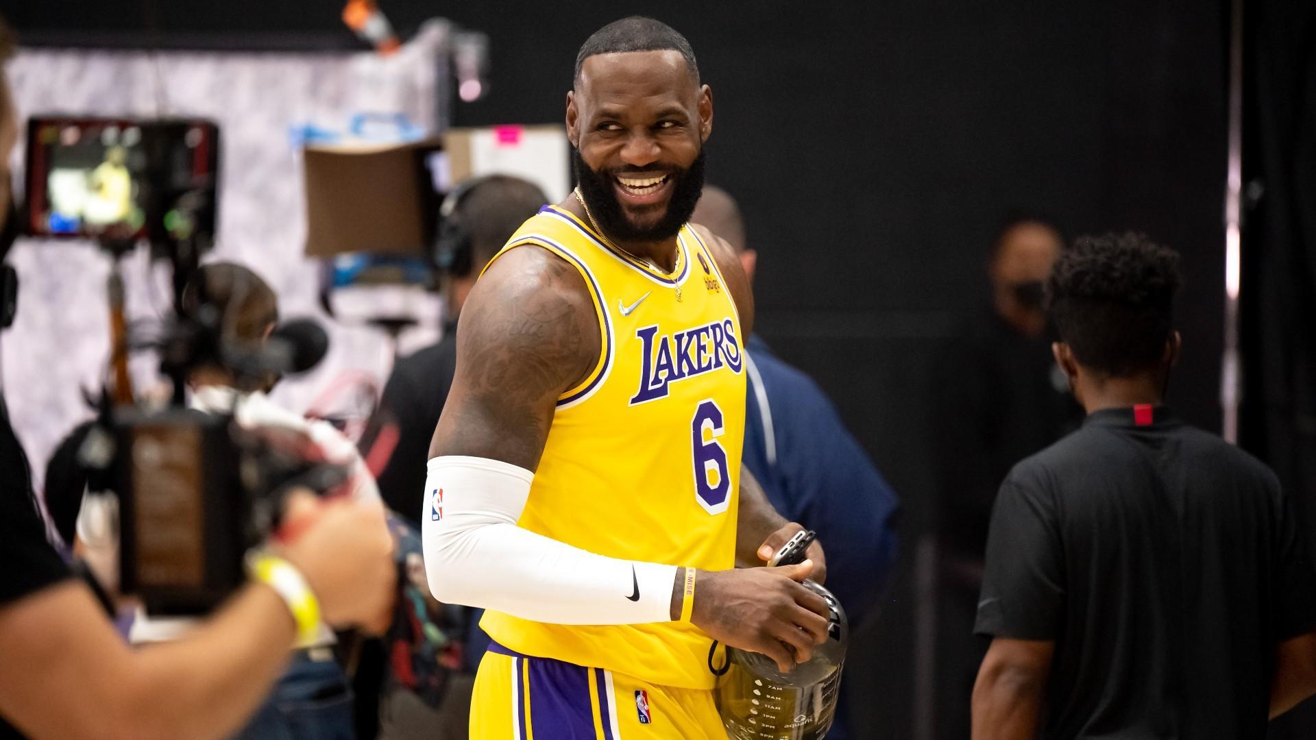 1920x1080 Why did Lakers' LeBron James switch his jersey number from 23 to 6?