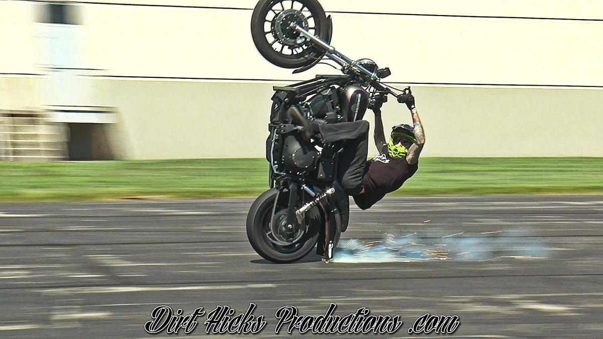 Harley Wheelie Wallpapers Top Free Harley Wheelie Backgrounds