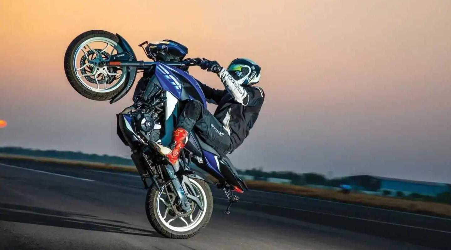 1440x801 This 'Fastest Quarter Mile Wheelie' Is An Official Record Bajaj Pulsar NS 200 Now Holds It