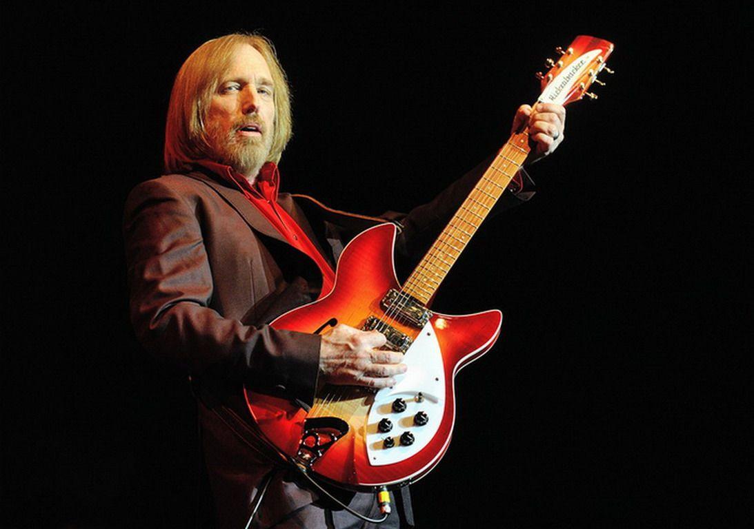 1093x768 Tom Petty Wallpaper