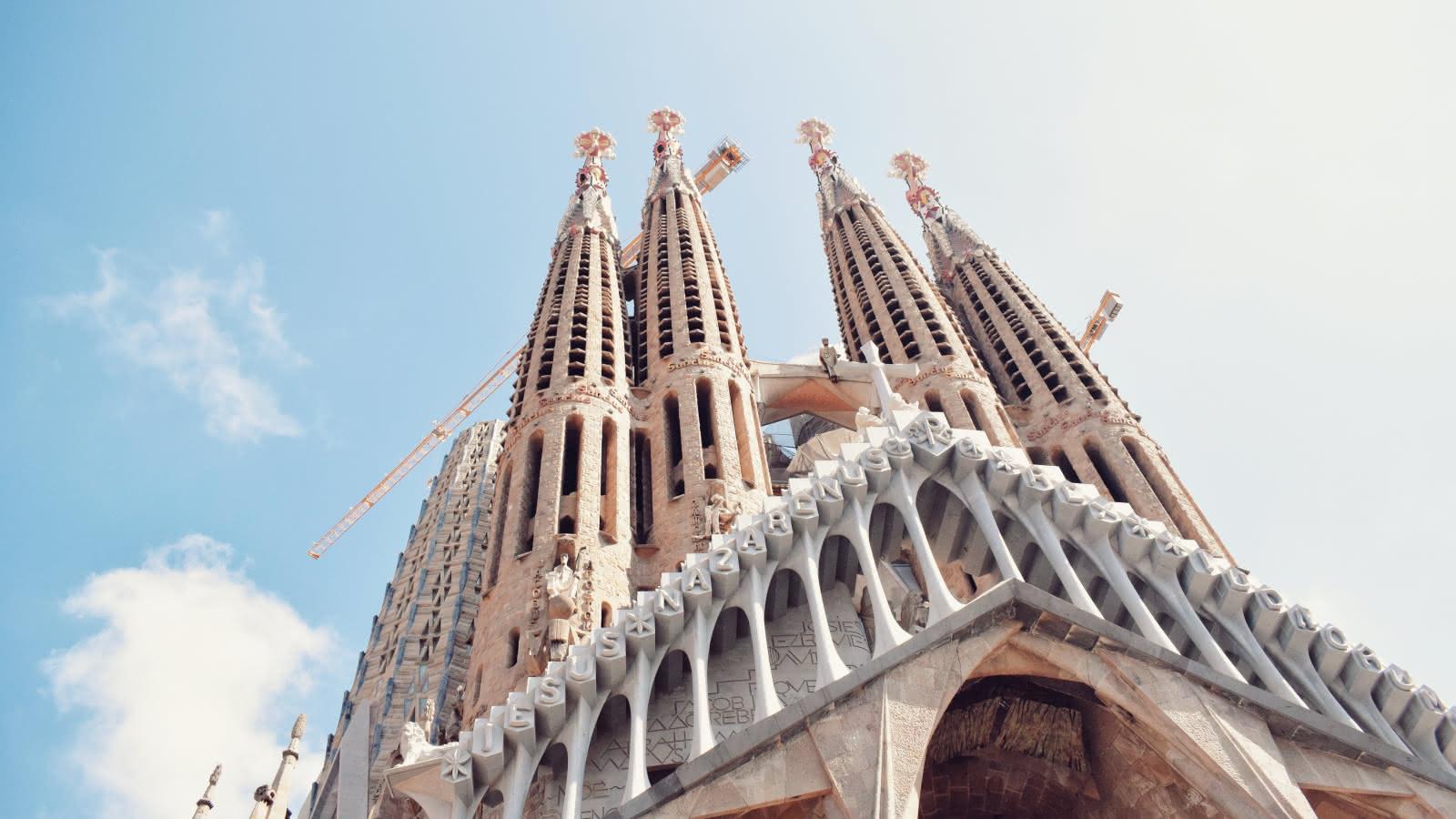 1600x900 Barcelona Gaudí & Modernism Tour. SANDEMANs NEW Europe