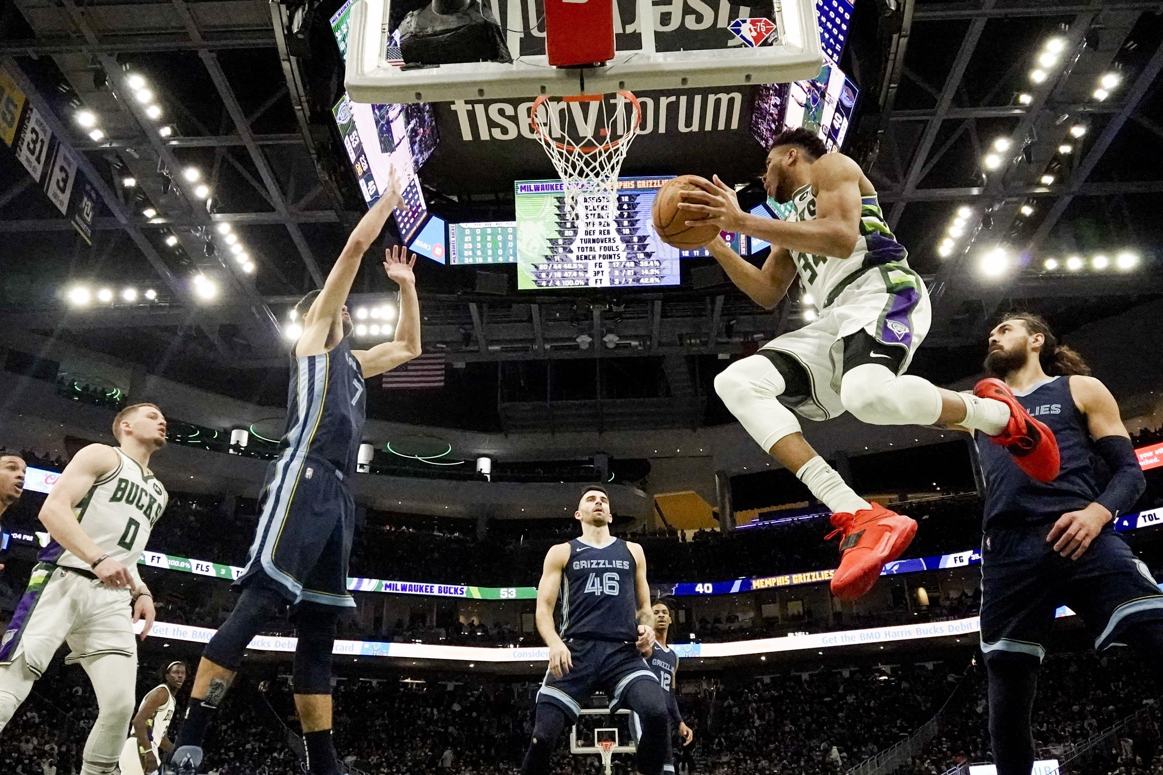 3778x2518 Giannis Leads Bucks Past Short Handed Grizzlies, 126 114
