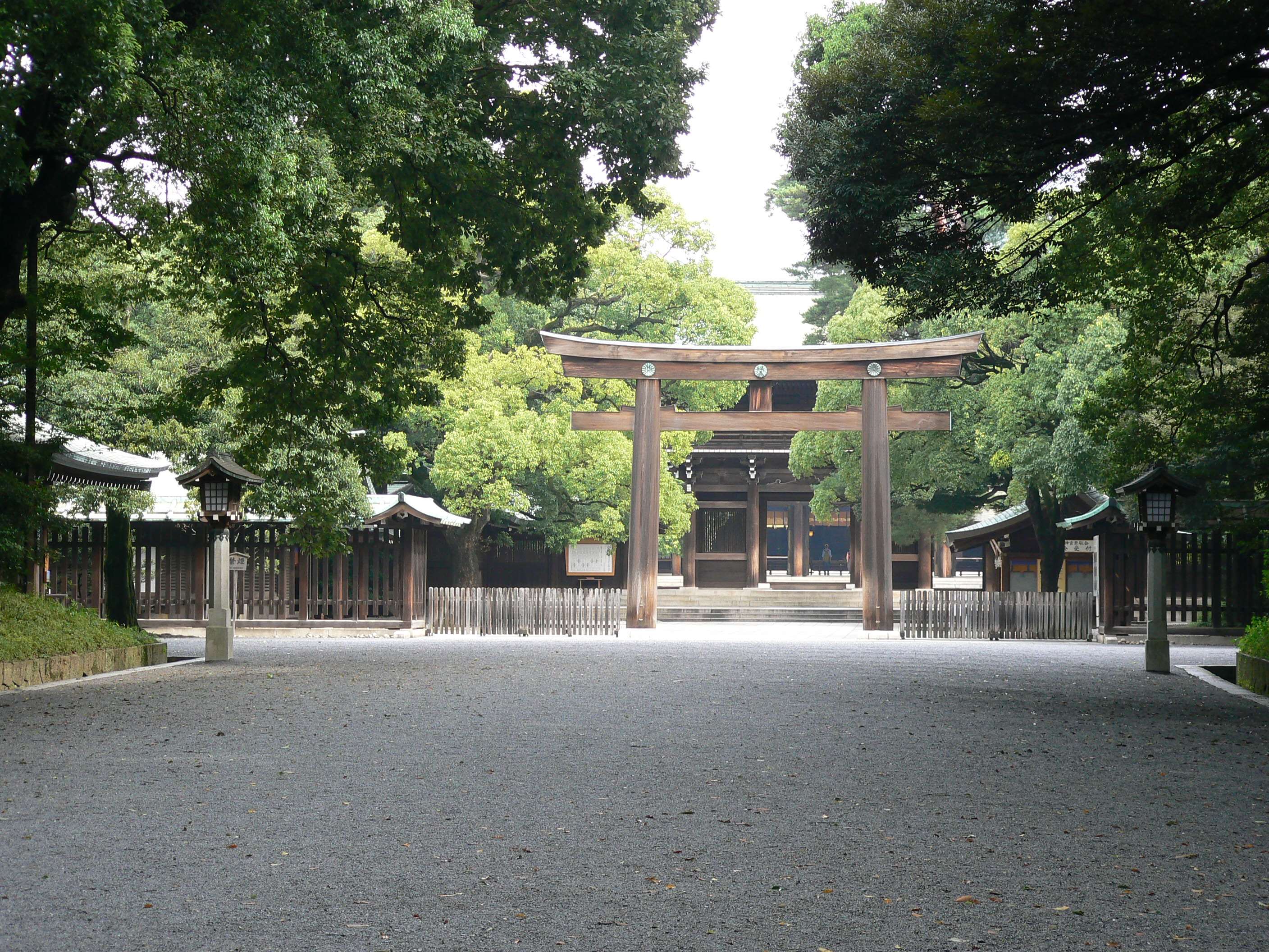 2816x2112 Japanese Shrine Wallpaper