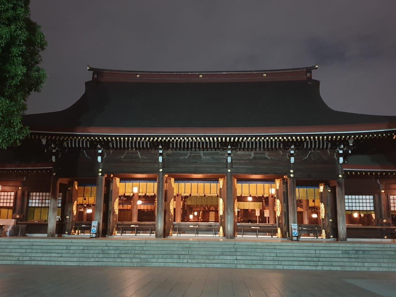 1280x960 President of India Kovind visited Shinto Meiji Shrine in Tokyo, Japan. The shrine is dedicated to the Emperor Meiji and his wife, Empress Shoken