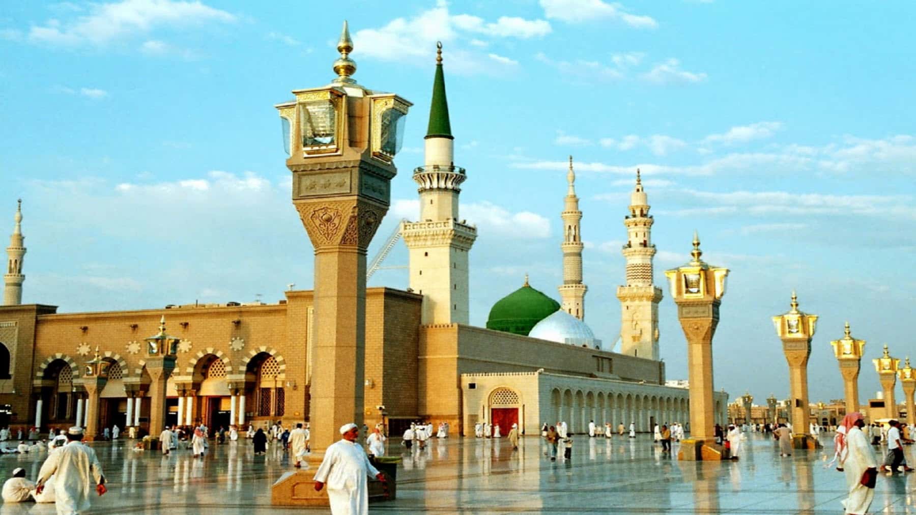 1800x1012 Night Gold Umrah Package