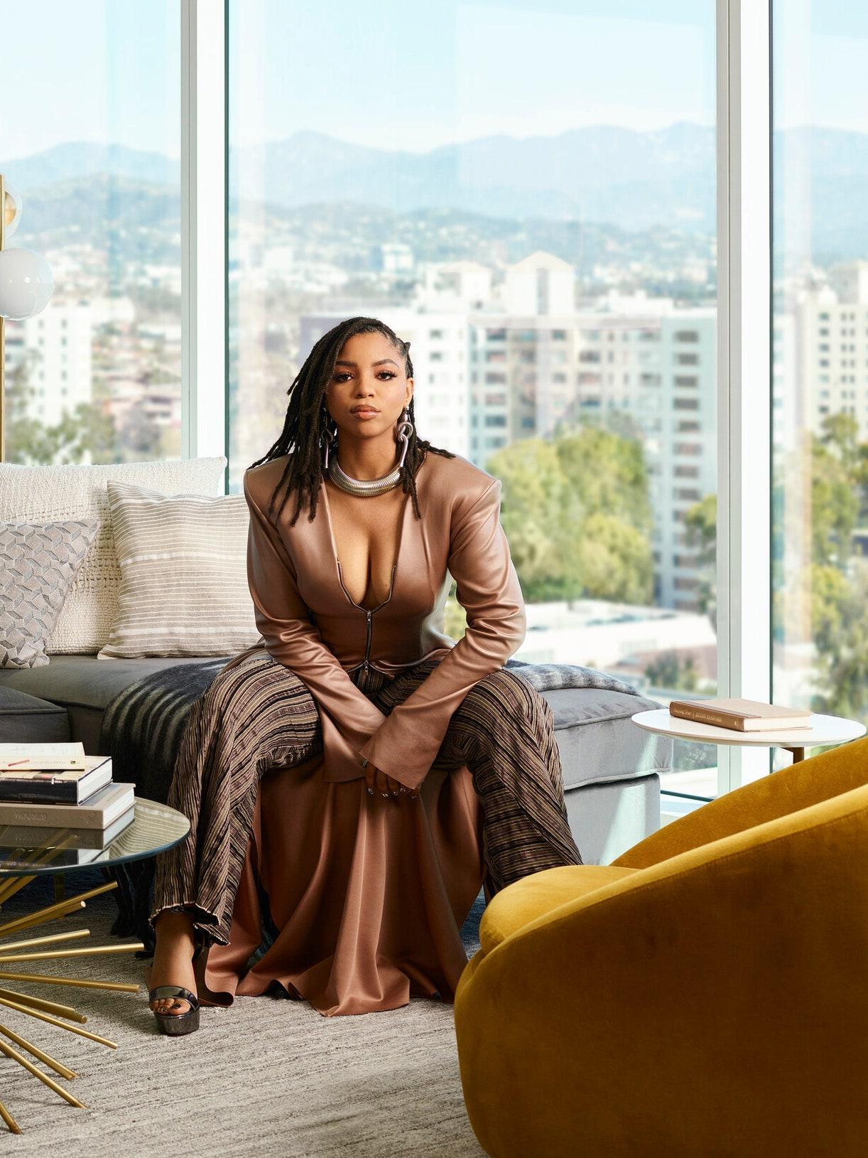 1222x1629 Chlöe Bailey: Step Inside Her Serene Los Angeles Home