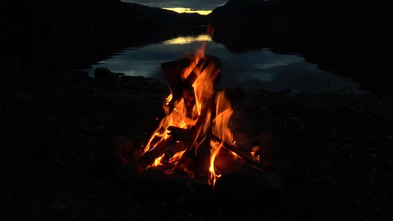 1280x720 Beautiful Campfire at the Lake with Crackling Fire, Crickets and Owls Sounds (HD)