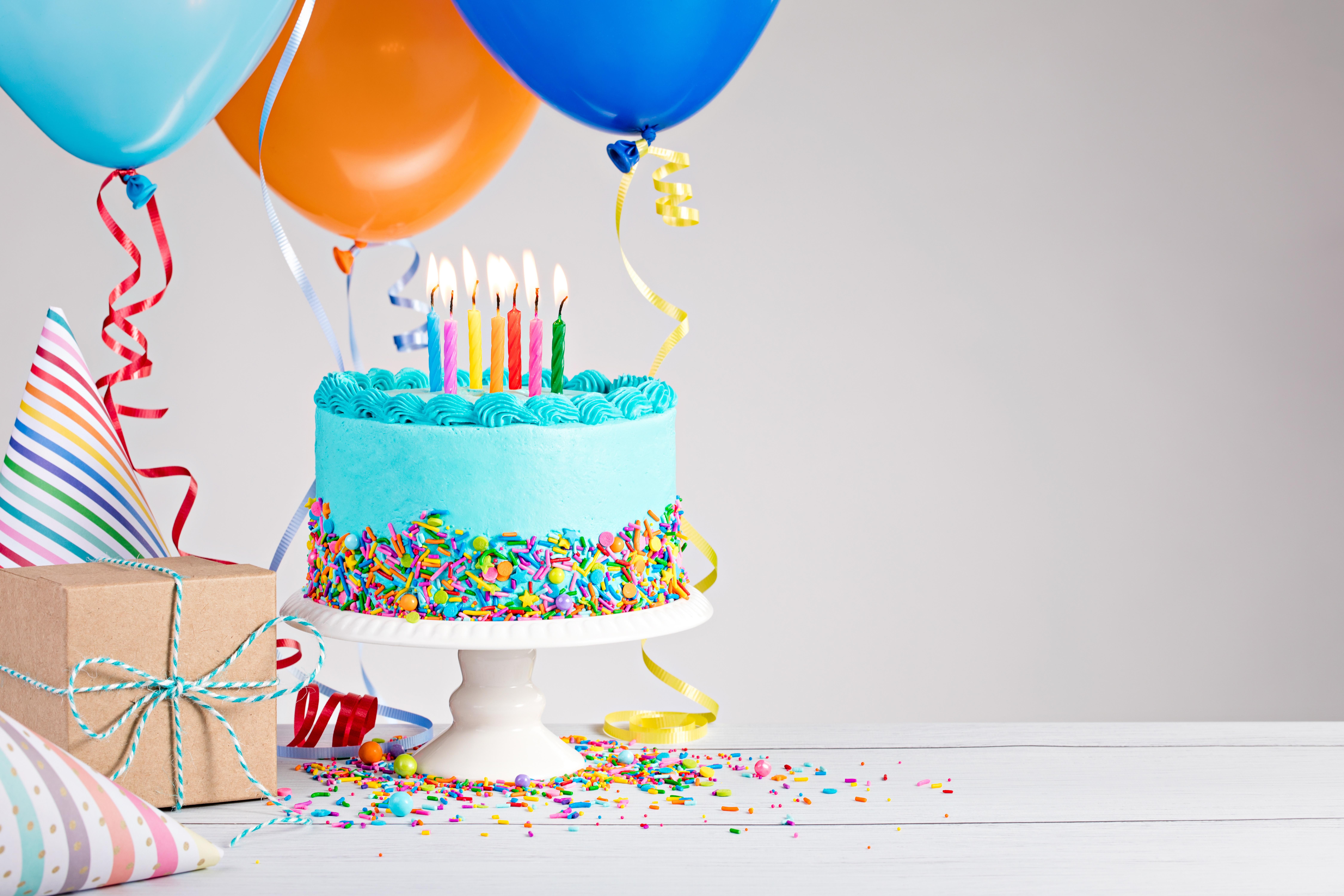9000x6000 HD desktop wallpaper: Holiday, Birthday, Balloon, Cake, Candle, Celebration, Gift, Pastry download free picture